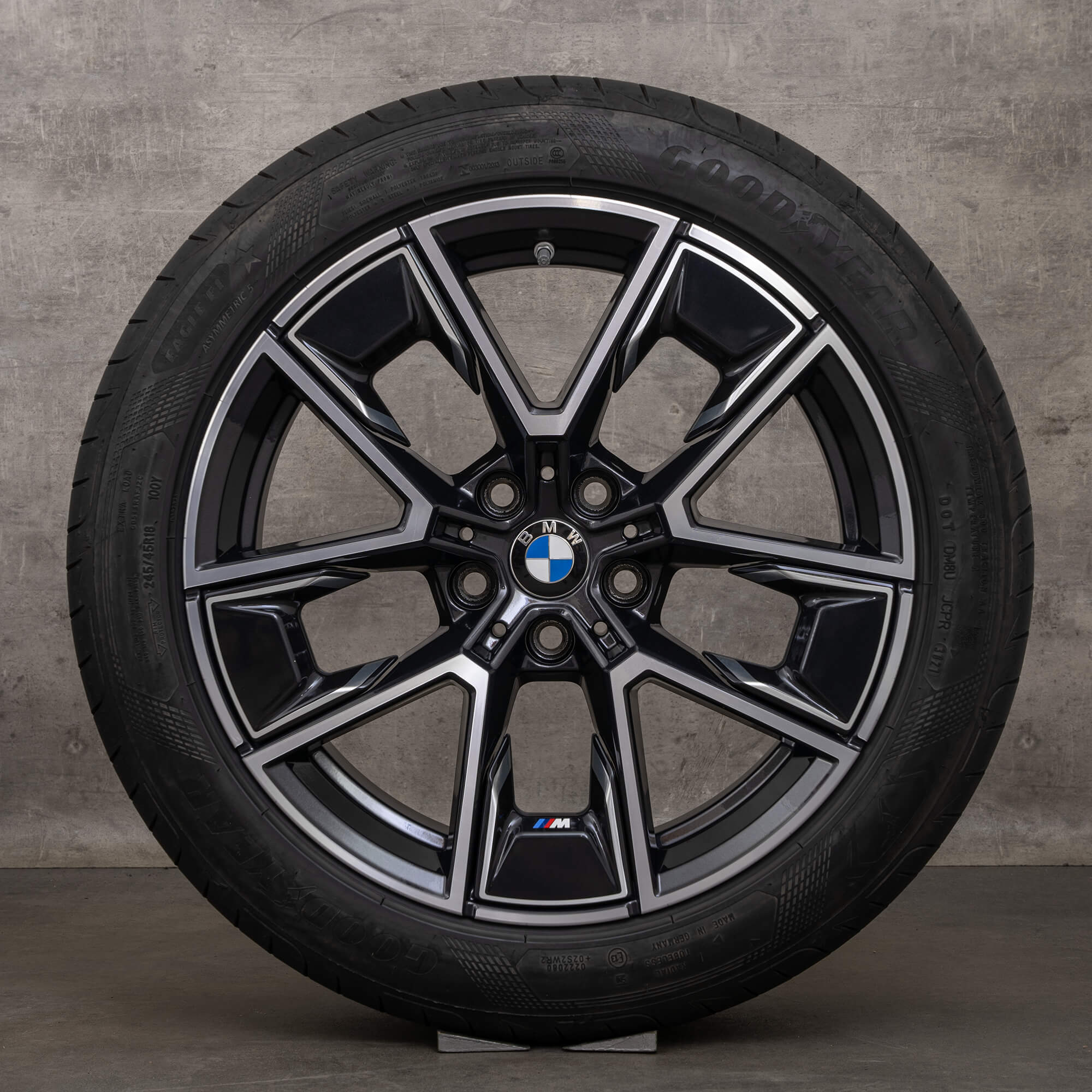 Originale BMW 4er i4 G26 18 Zoll Felgen Sommerreifen Styling 858 Aerodynamik