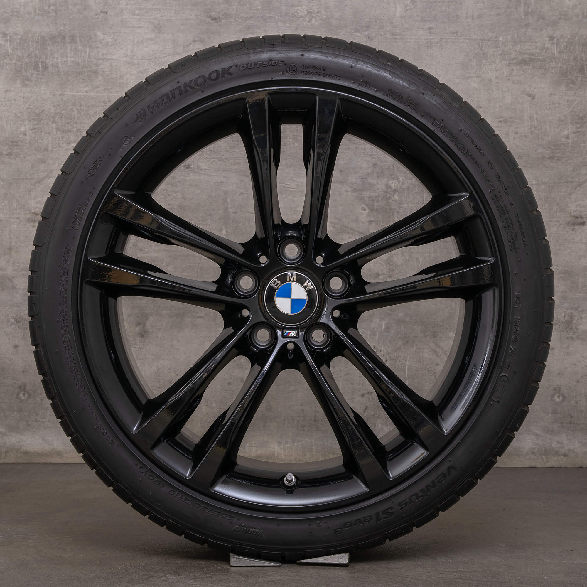 Original BMW 3-serie vinterhjul 19 tum F34 GT Gran Turismo fälgar styling 598 M 7847543 7847544 svart