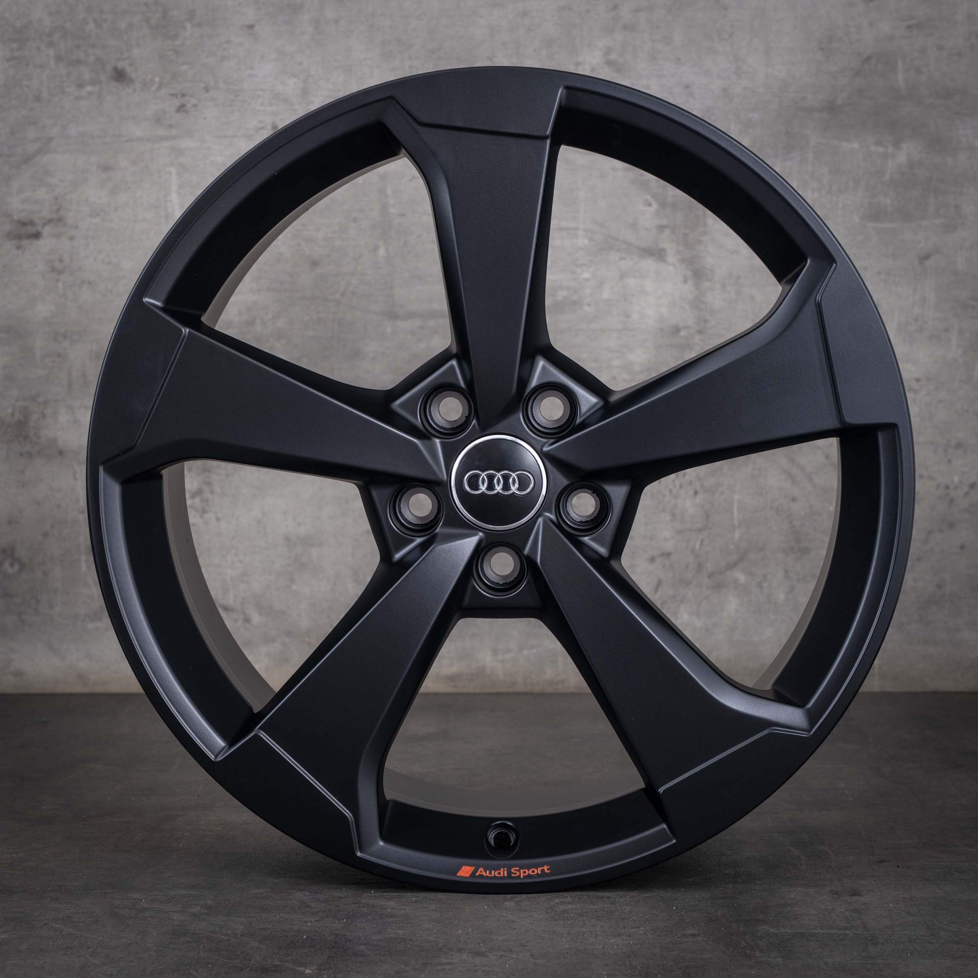 Oryginał Audi RS3 felgi 19 cali 8V RS 8V0601025FD 8V0601025FA rotor czarny mat