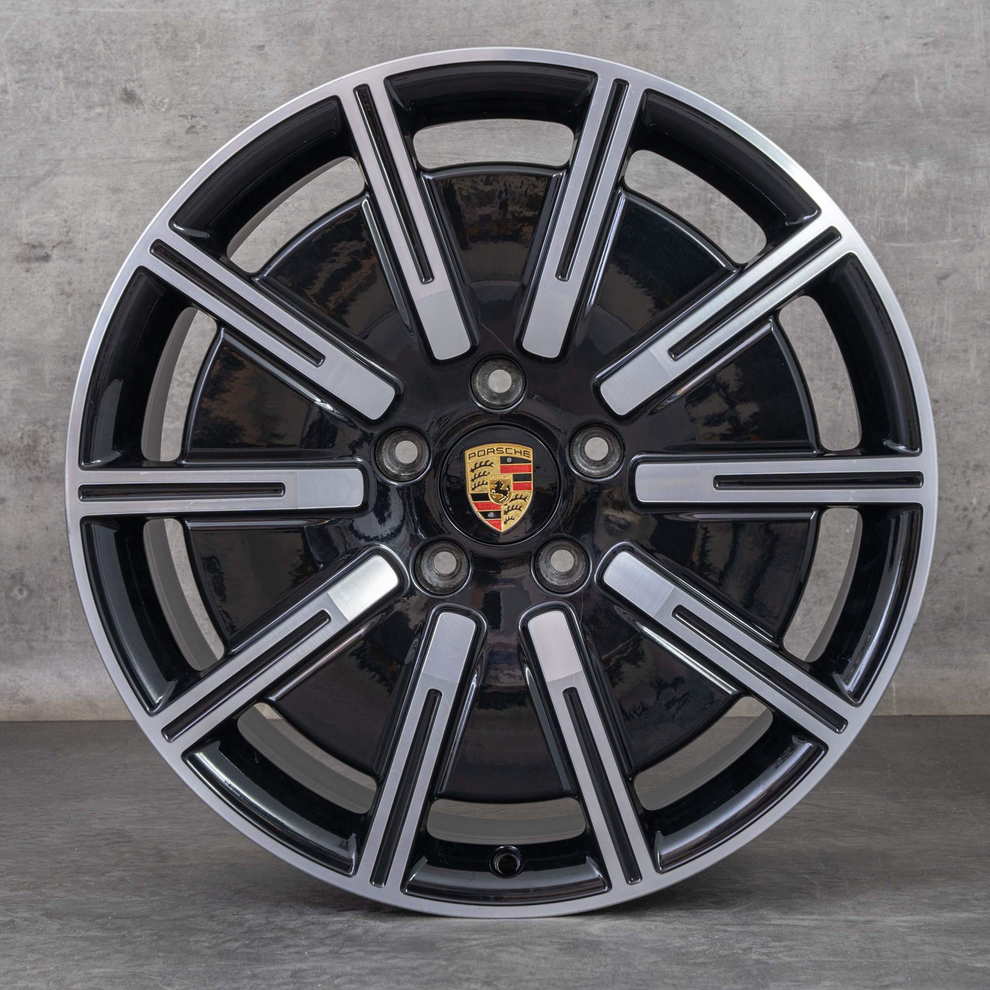 Oryginalne koła zimowe Porsche Taycan 20 cali 9J1 Aero felgi 9J1601025E 9J1601025F czarne polerowane