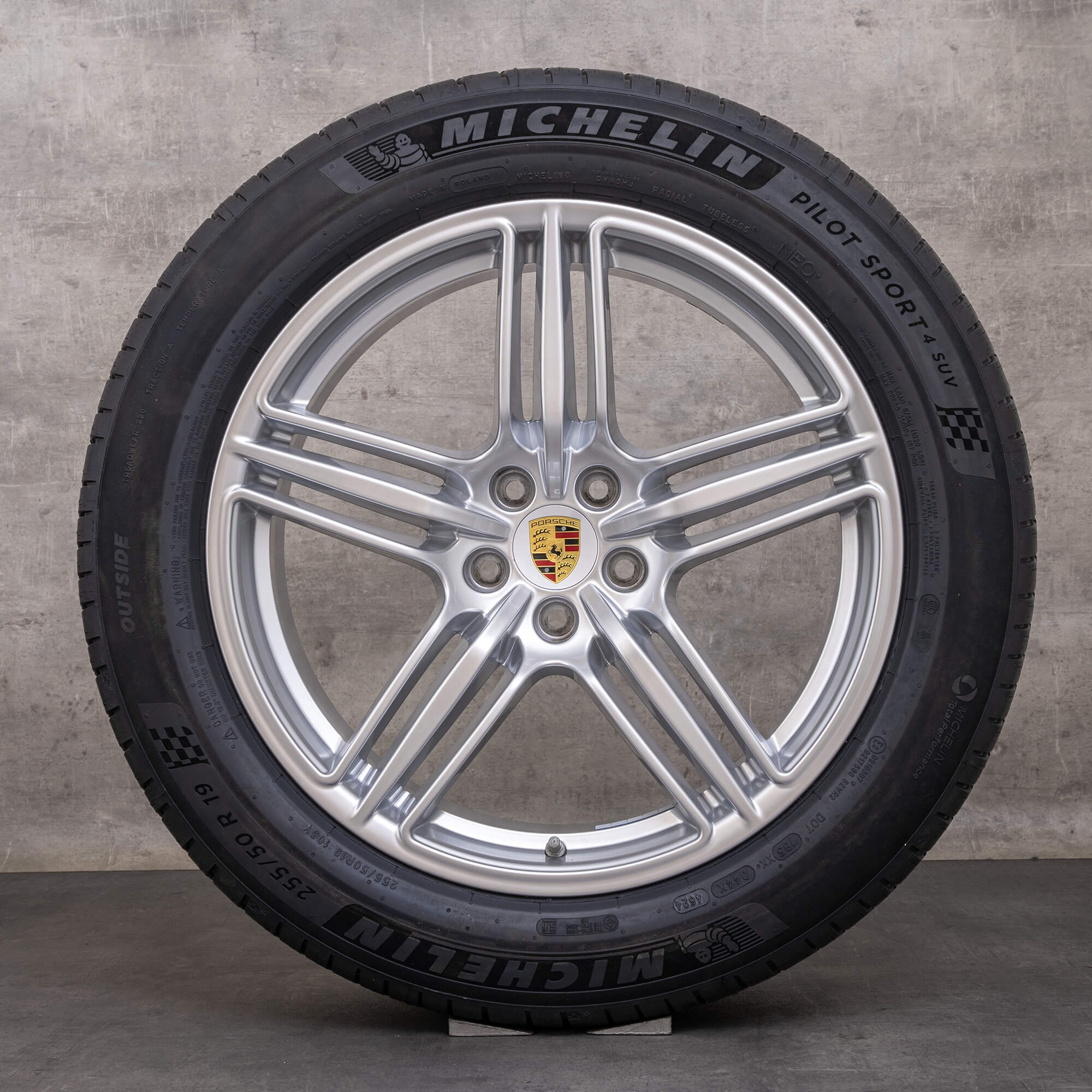 Original Porsche Macan Felgen 19 Zoll 95B Sommerräder 95B601025BD 95B601025BE silber