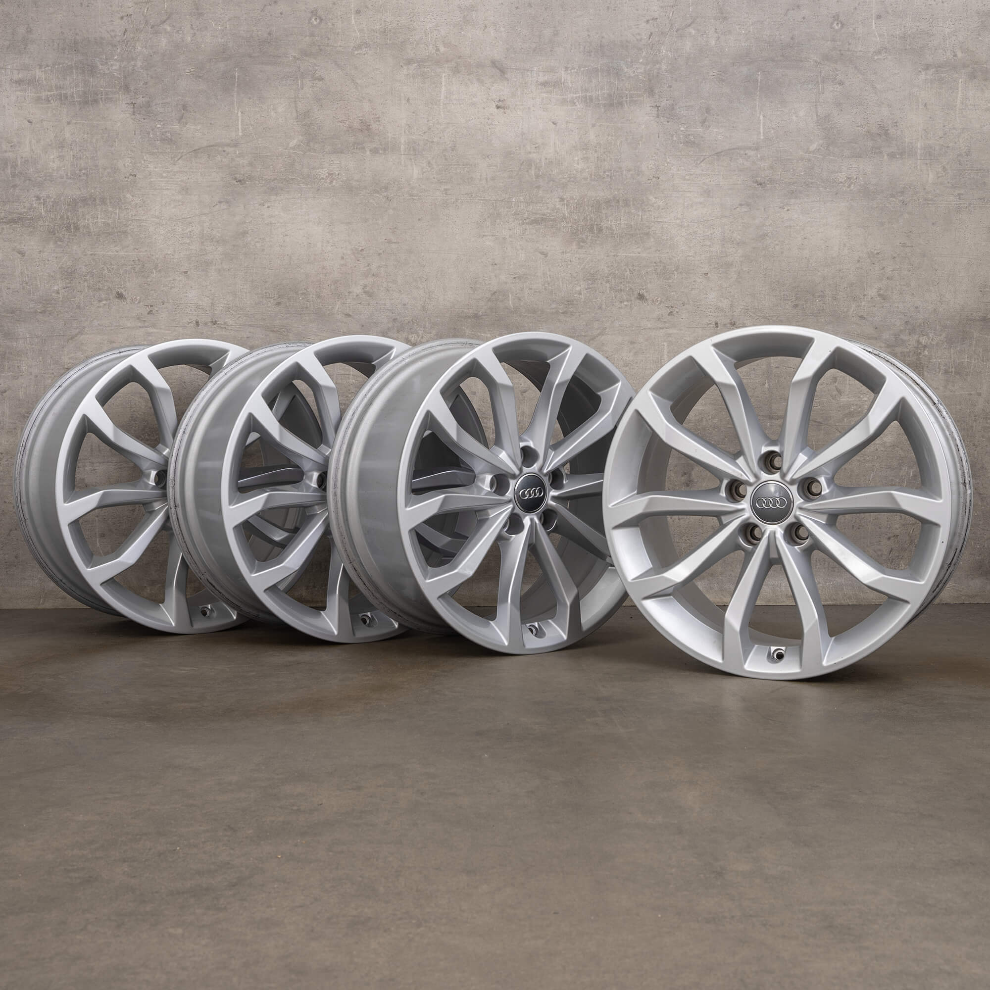 Jantes d'origine Audi A4 S4 18 pouces 8W B9 8W0601025H argenté