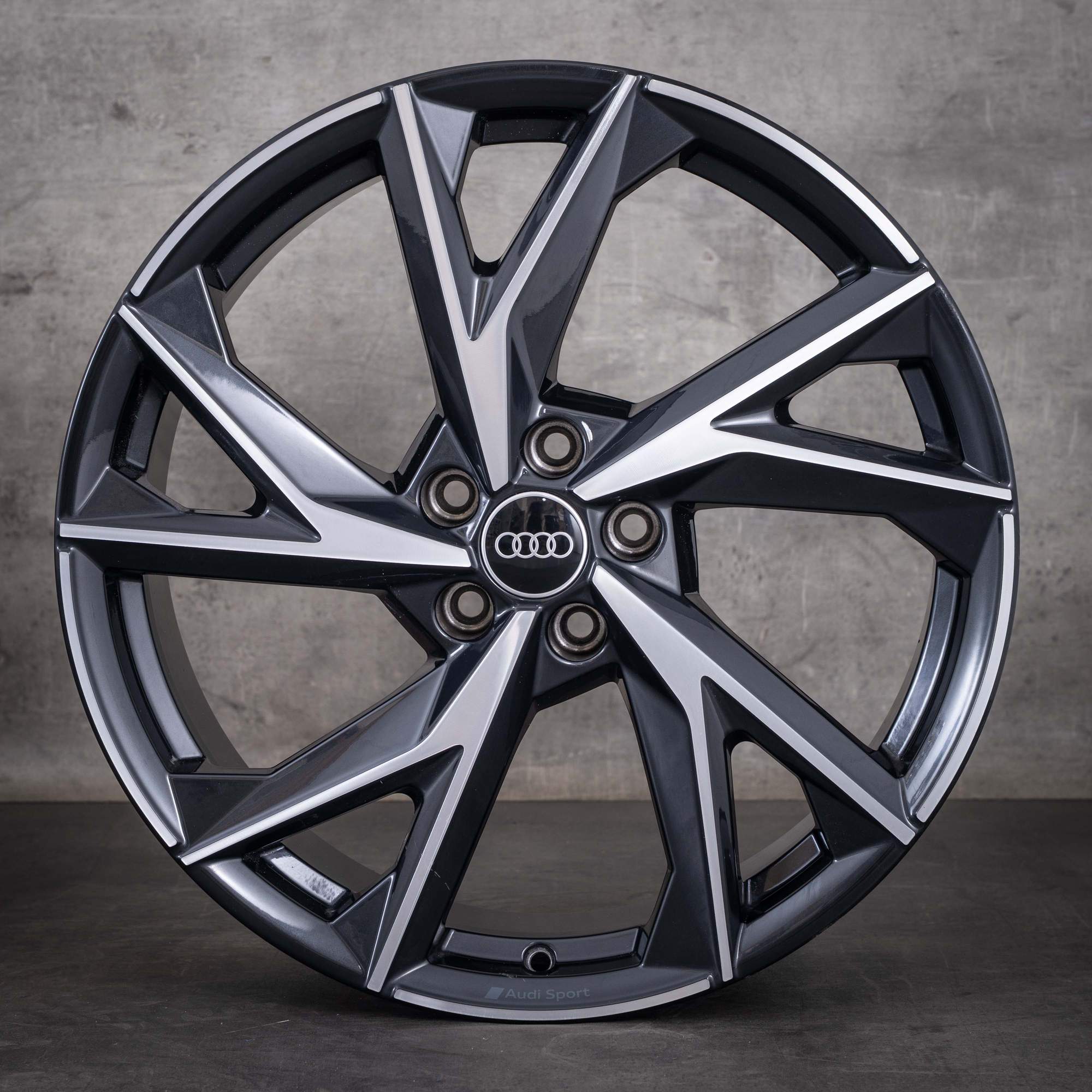 Alkuperäiset Audi R8 -vanteet 20 tuumaa 4S-alumiinivanteet 4S0601025CA 4S0601025CC graniitti diamond cut