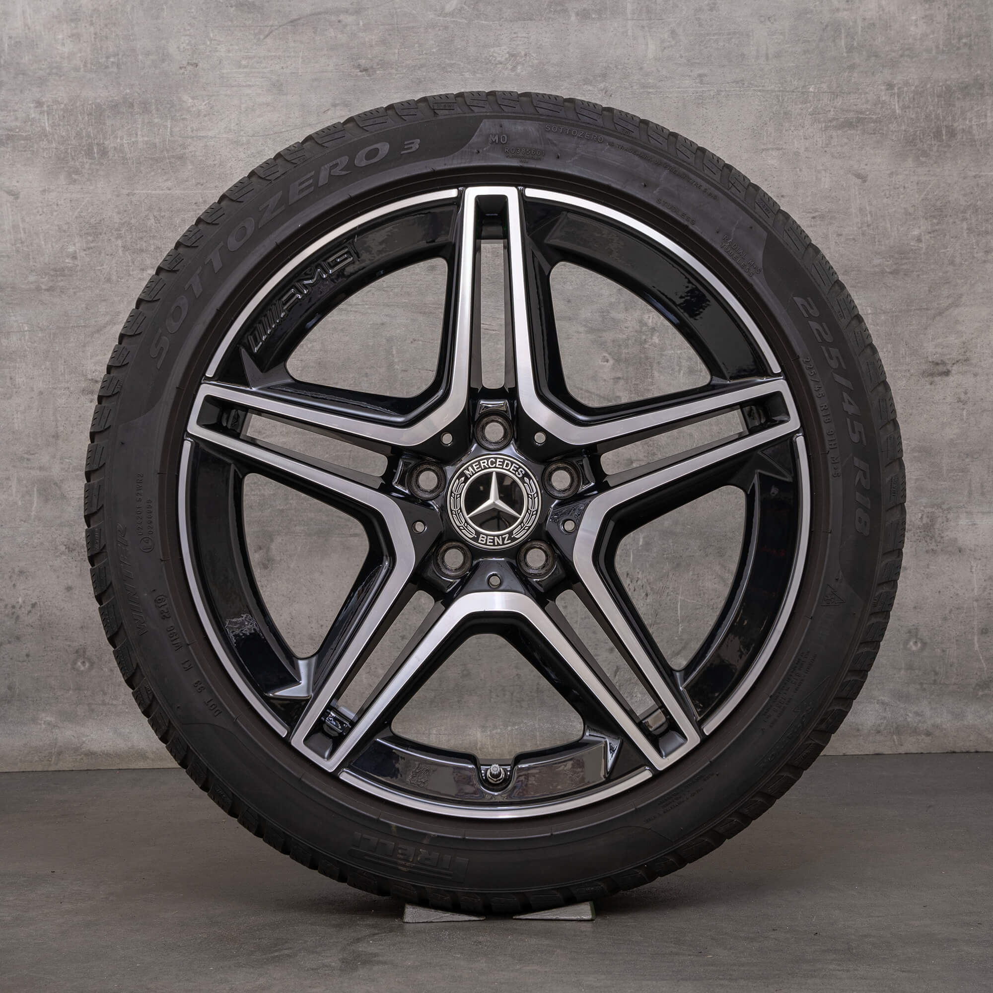 Original Mercedes Benz A B Class CLA Winter wings 18 pouces W177 V177 W247 C118 X118 jantes A1774010500 noir brillant