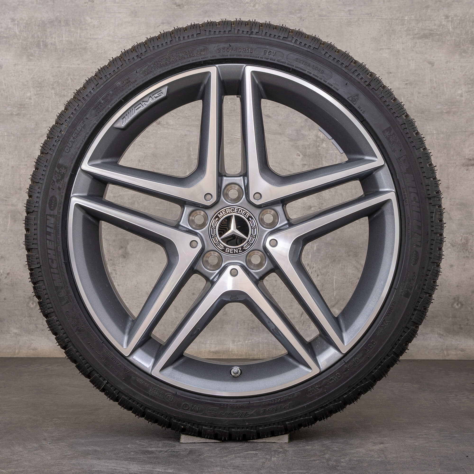 Alkuperäiset Mercedes Benz A-sarjan CLA AMG A45 talvirenkaat 18 tuuman W176 W117 vanteet A1764010000 himalajanharmaa kiillotettu