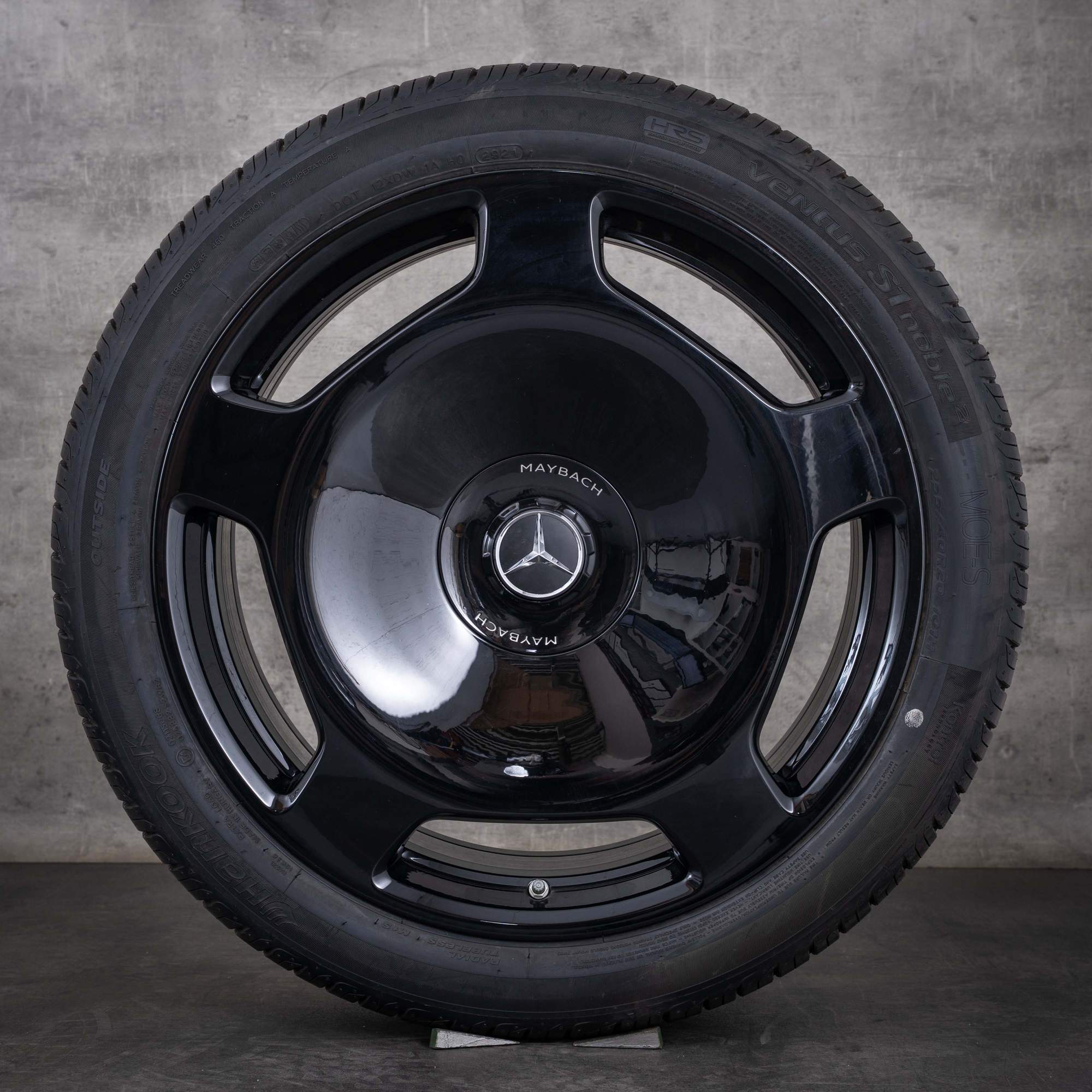 Alkuperäiset Maybach S-sarjan vanteet 20 tuuman W223 V223 X223 all season renkaat A2234014200 musta kiiltävästi.