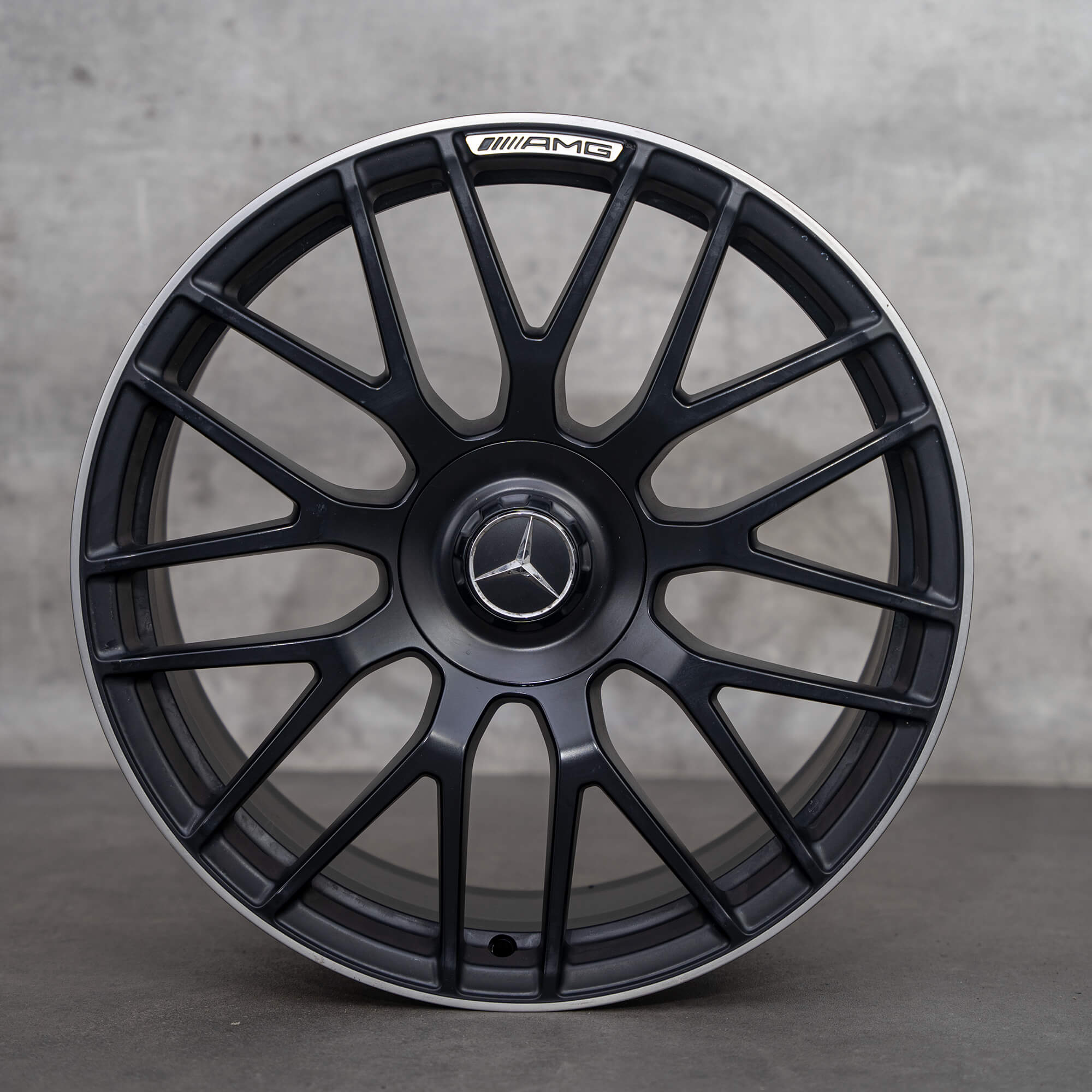 AMG 19 Zoll Felgen Mercedes Benz CLS63 W218 C218 X218 A2184011700 