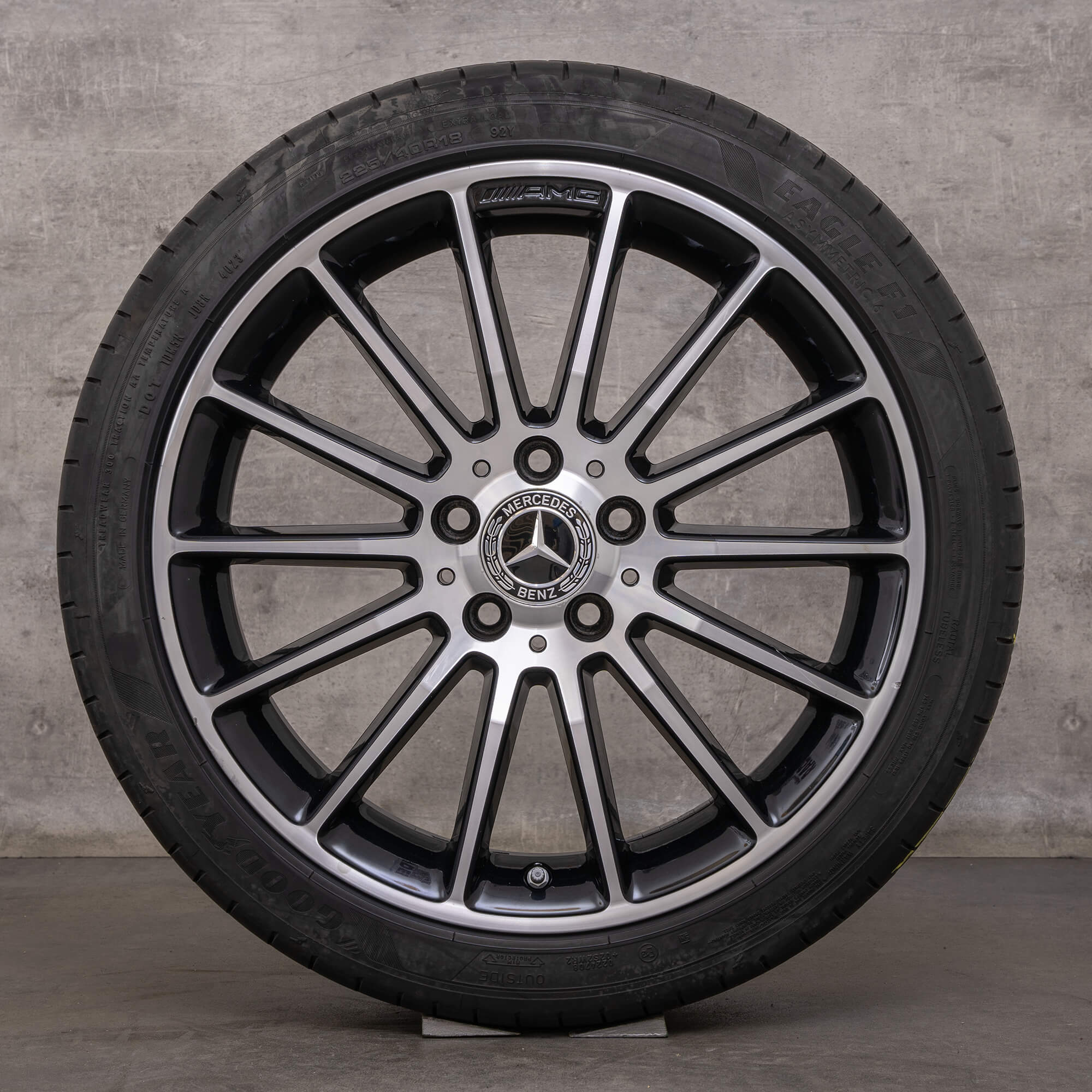 Originele Mercedes A B Klasse CLA AMG wielen 18 inch W176 W246 C117 X117 zomerwielen A1764010200 zwart glanzend gedraaid