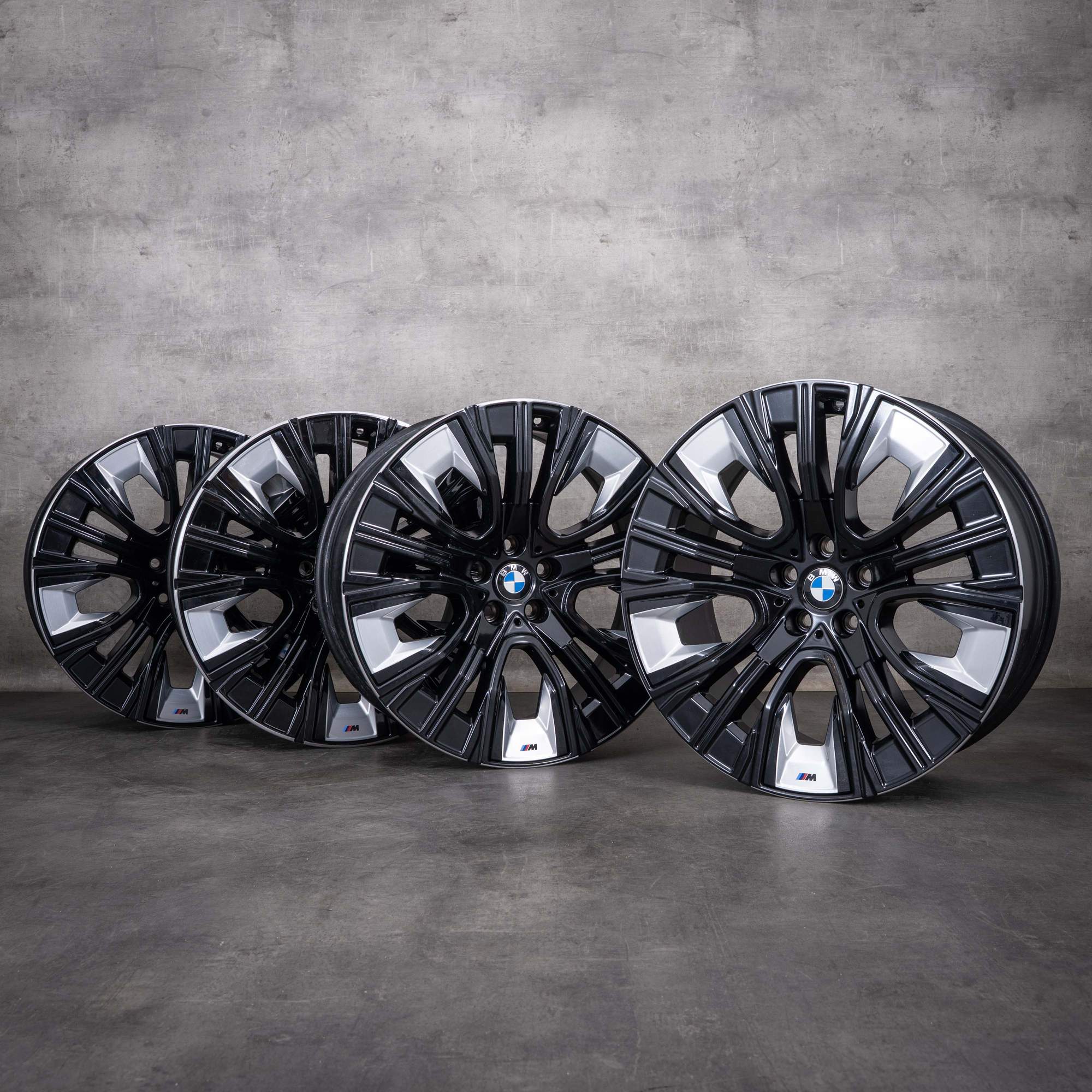 OEM BMW 7 Series i7 X3 20-inch rims G70 G45 Styling 906 M 5A6F117 5A6F118 Gloss Black