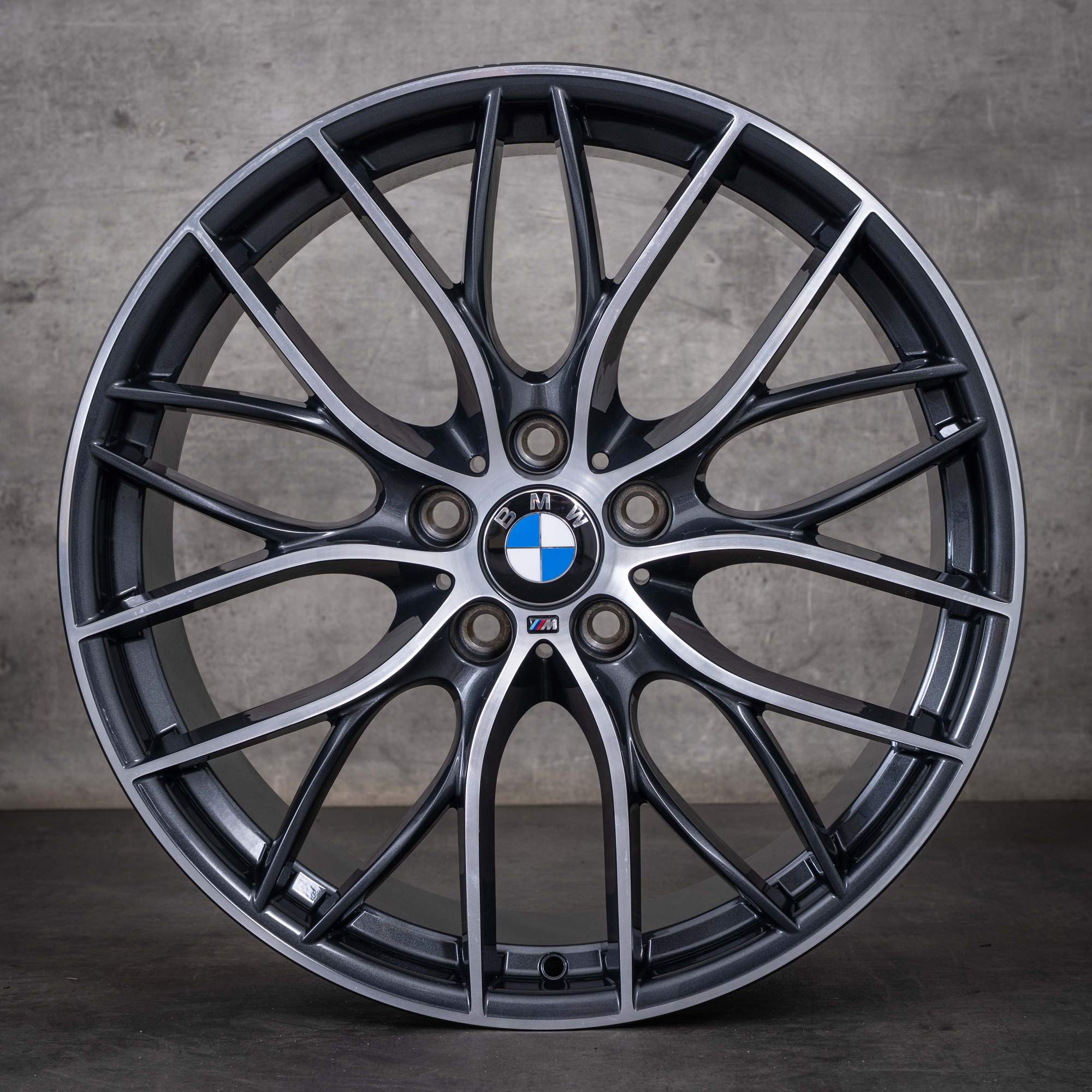Original BMW 3er 4er Felgen 20 Zoll F31 F32 F33 Gran Coupe F36 Styling 405 M 6796264 6796265 ferric grey front polish