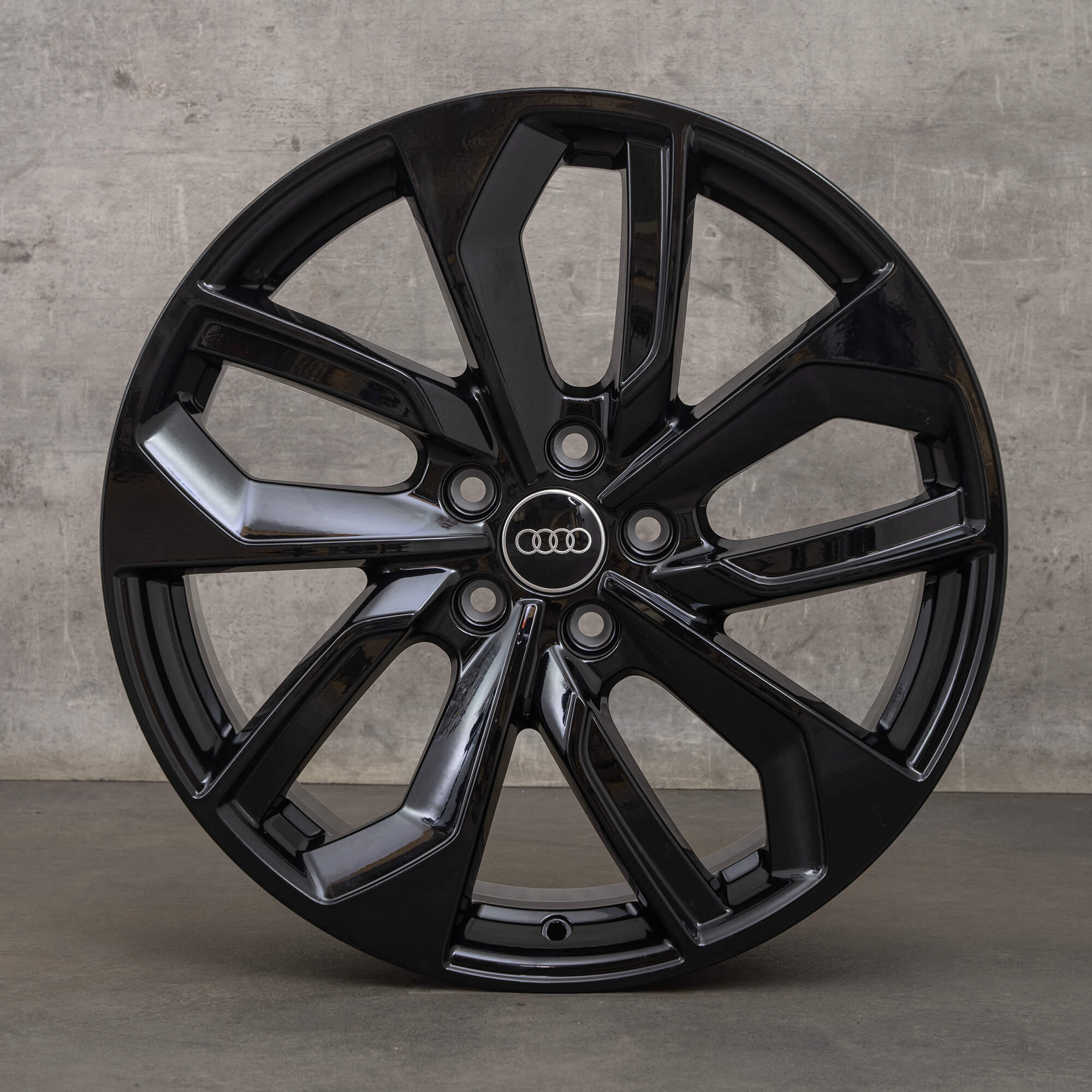 Audi A3 S3 8Y 19 palcové ráfky 8 x 19 ET49 hliníkové 8Y0601025S černá