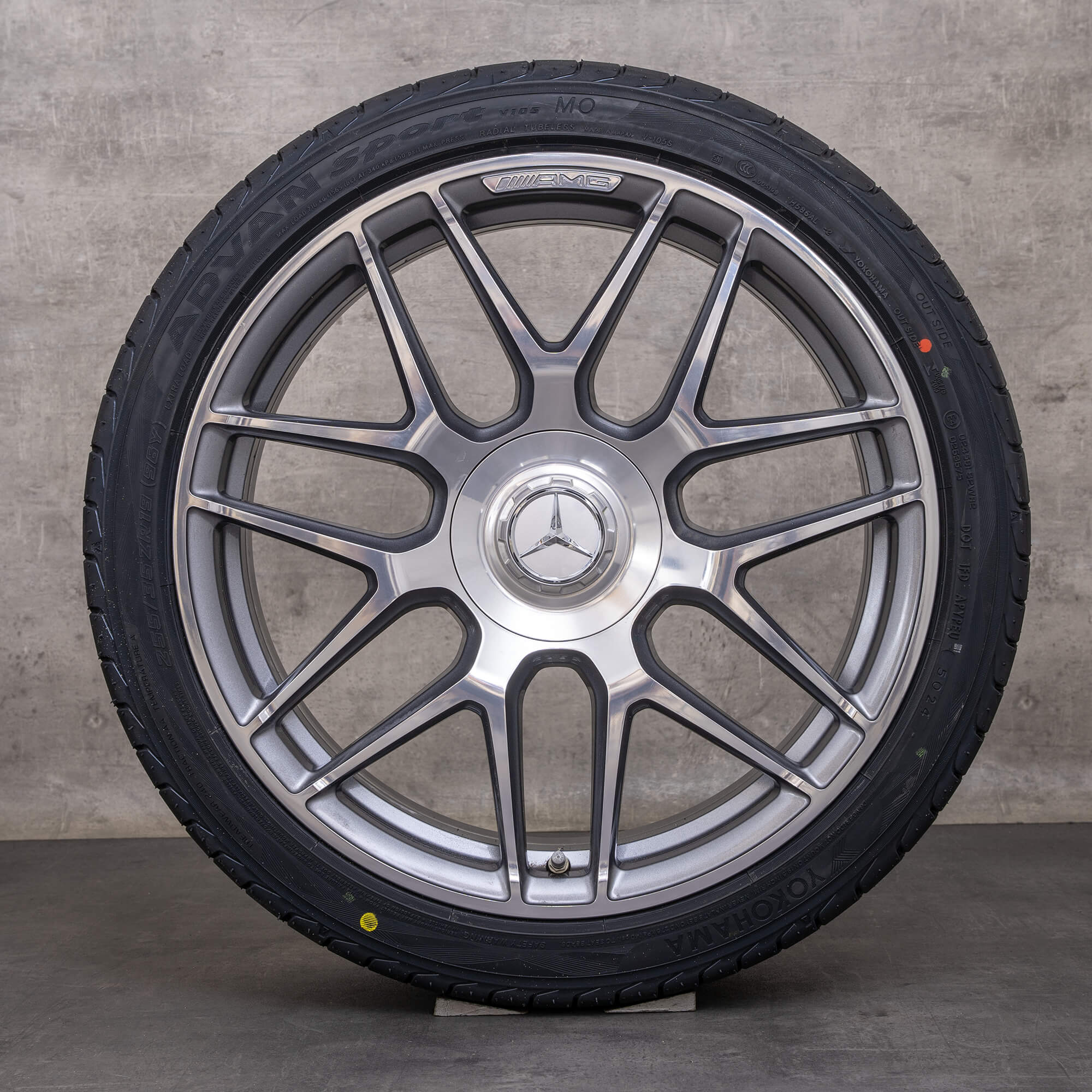 Ekte Mercedes Benz CLA 45 & S AMG felger 19-tommers C118 X118 sommerfelger A1774012400 himalaya grey gloss turned