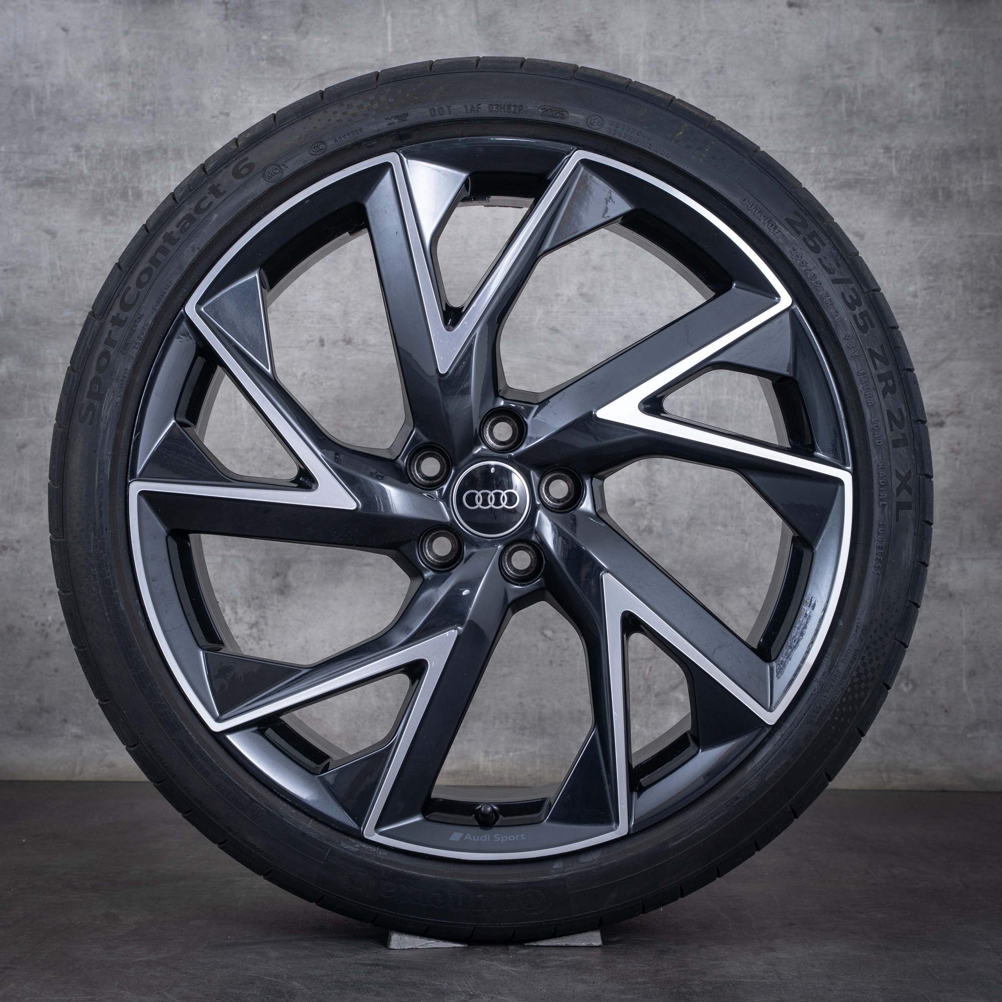 Original Audi Q3 RSQ3 Felgen 21 Zoll F3 Sommerräder 83A601025BH granit glanzgedreht