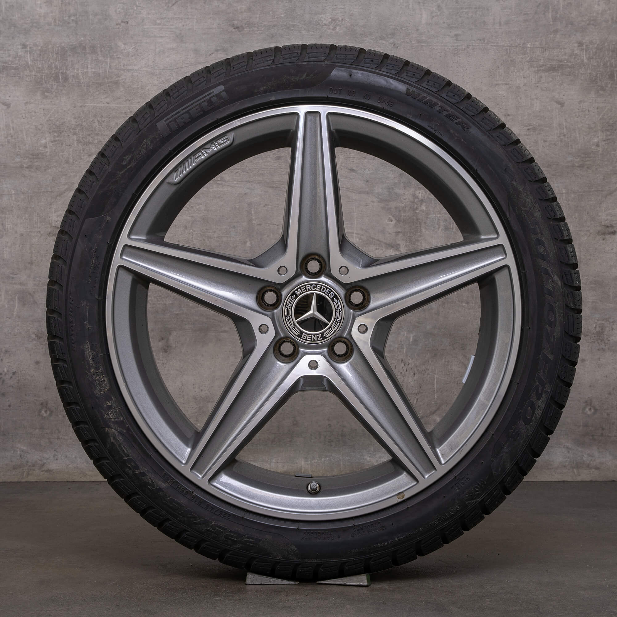 Alkuperäiset Mercedes Benz C-sarjan AMG talvirenkaat 18 tuuman W205 S205 C205 A205 vanteet A2054011100 himalaya grey kiillotettu