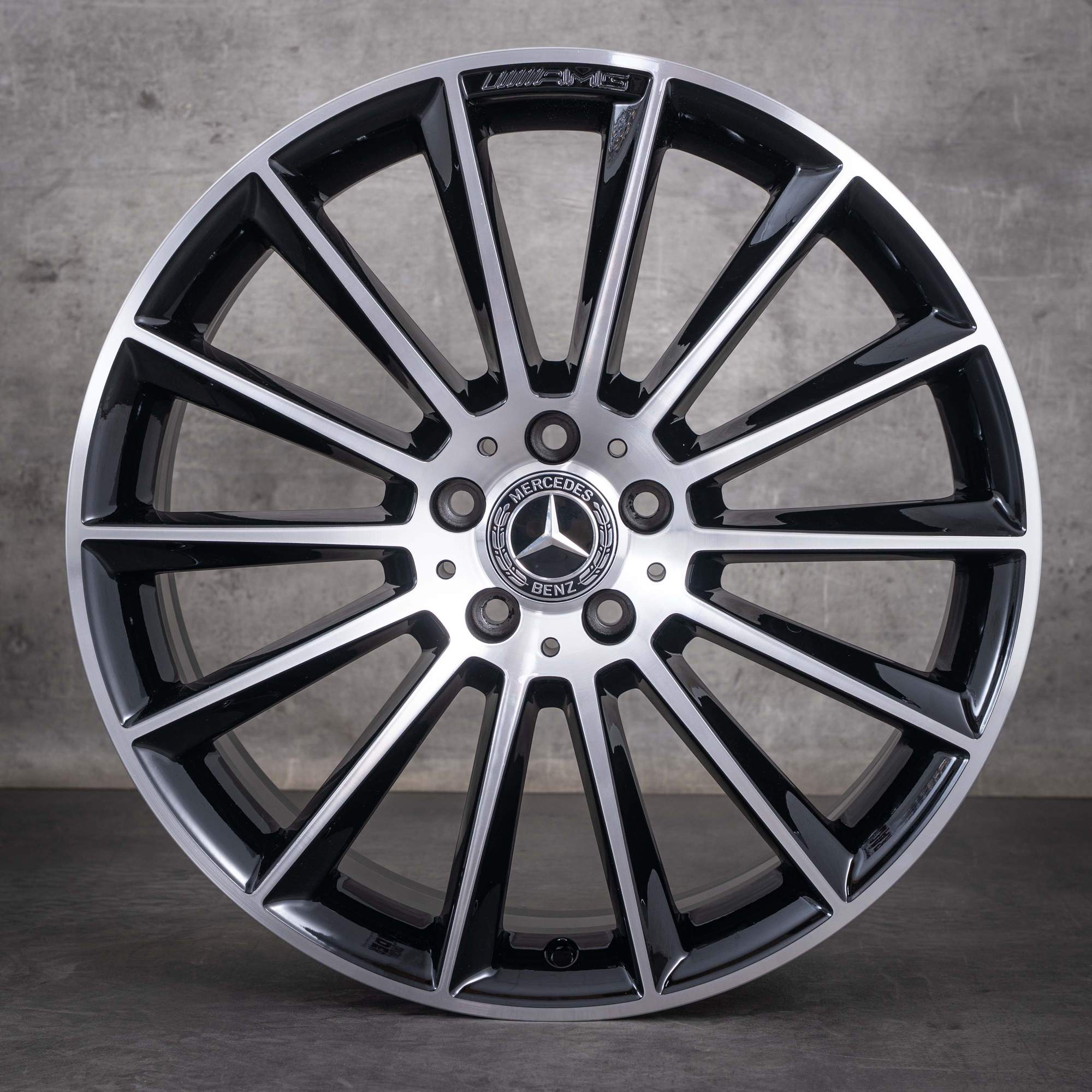 Oryginalne felgi Mercedes-Benz Klasy E AMG 20 cali W213 S213 C238 A238 A2134012200 A2134012300 czarne z efektem diamond cut NOWE