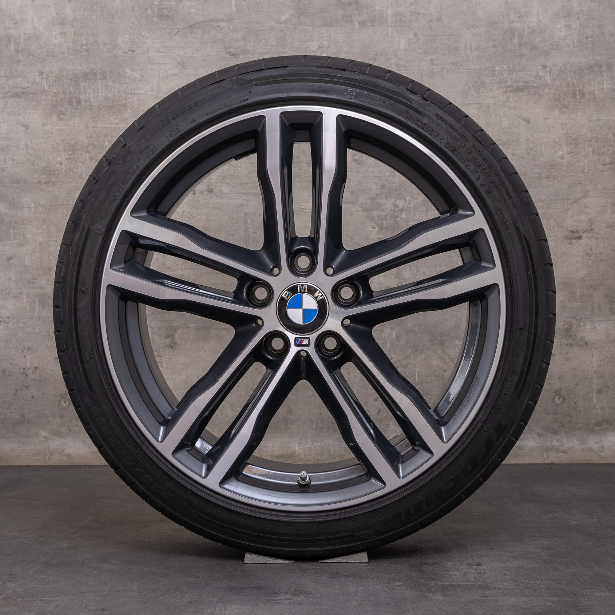 Original BMW Seria 3 4 jante 19 inch F30 F31 F32 F33 F36 Gran Coupe stil roți de vară 704 M 8043650 8043651 bicolor ferricgrey lucios întoarse