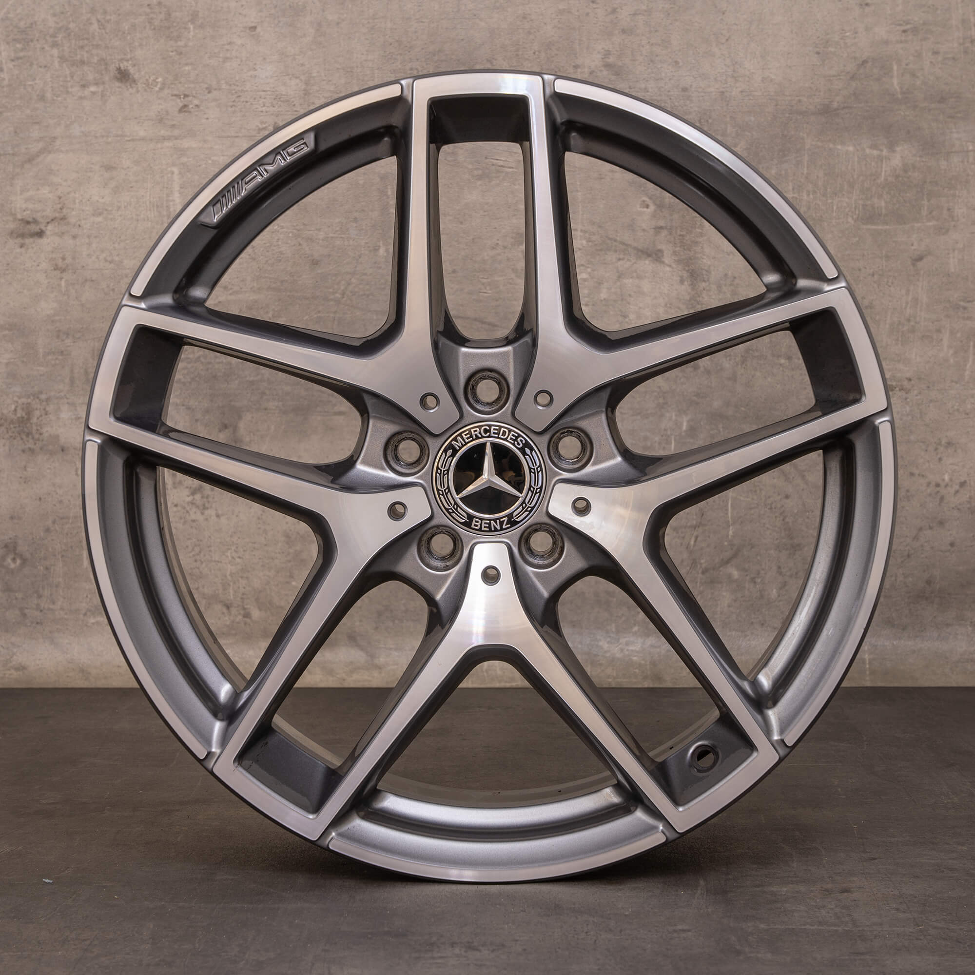 Alkuperäiset Mercedes Benz GLC & 43 AMG vanteet 19 tuuman C253 X253 A2534011800 himalajanharmaa kiillotettu