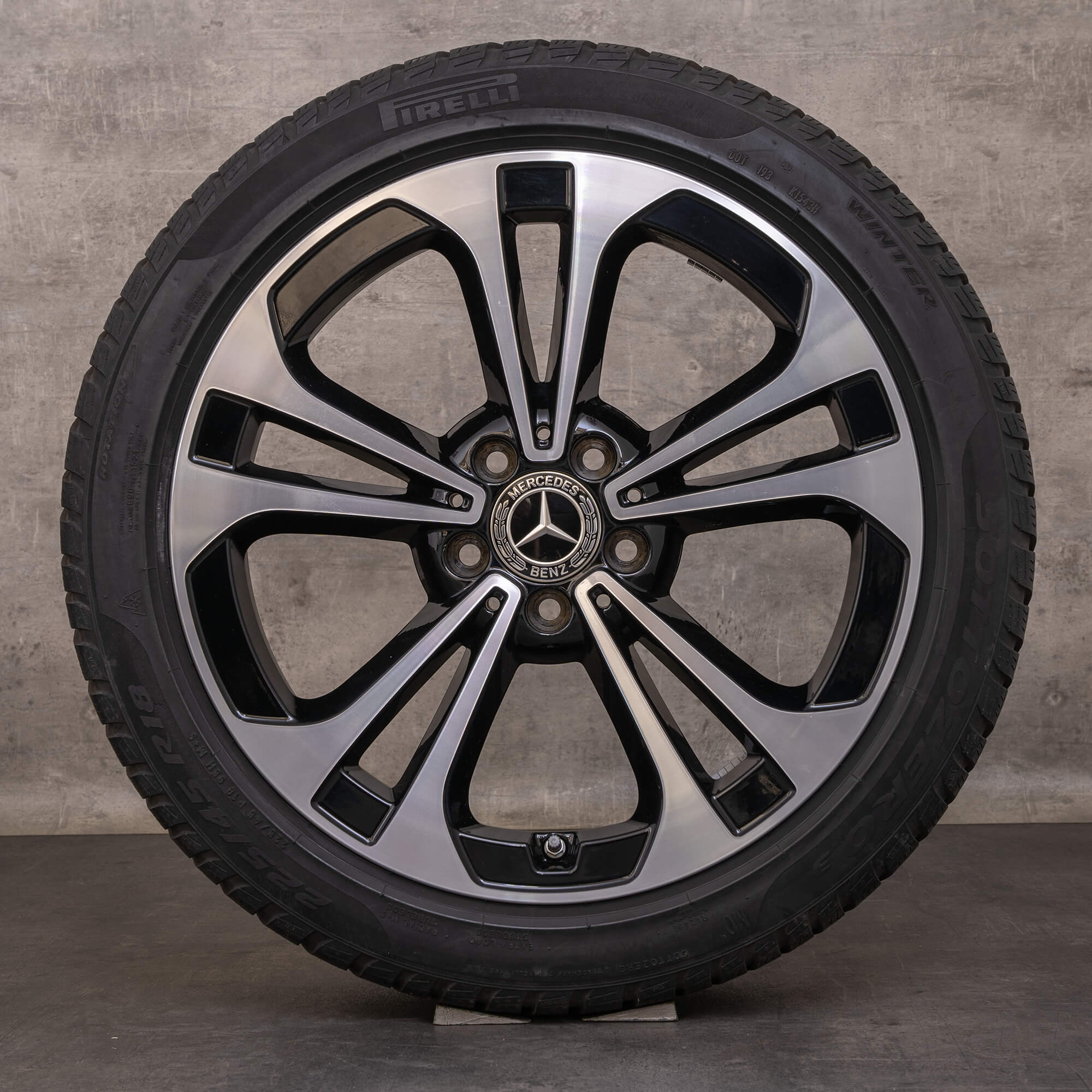 Alkuperäiset Mercedes Benz C-sarjan talvirenkaat 18 tuuman W206 S206 vanteet A2064016200 musta kiillotettu