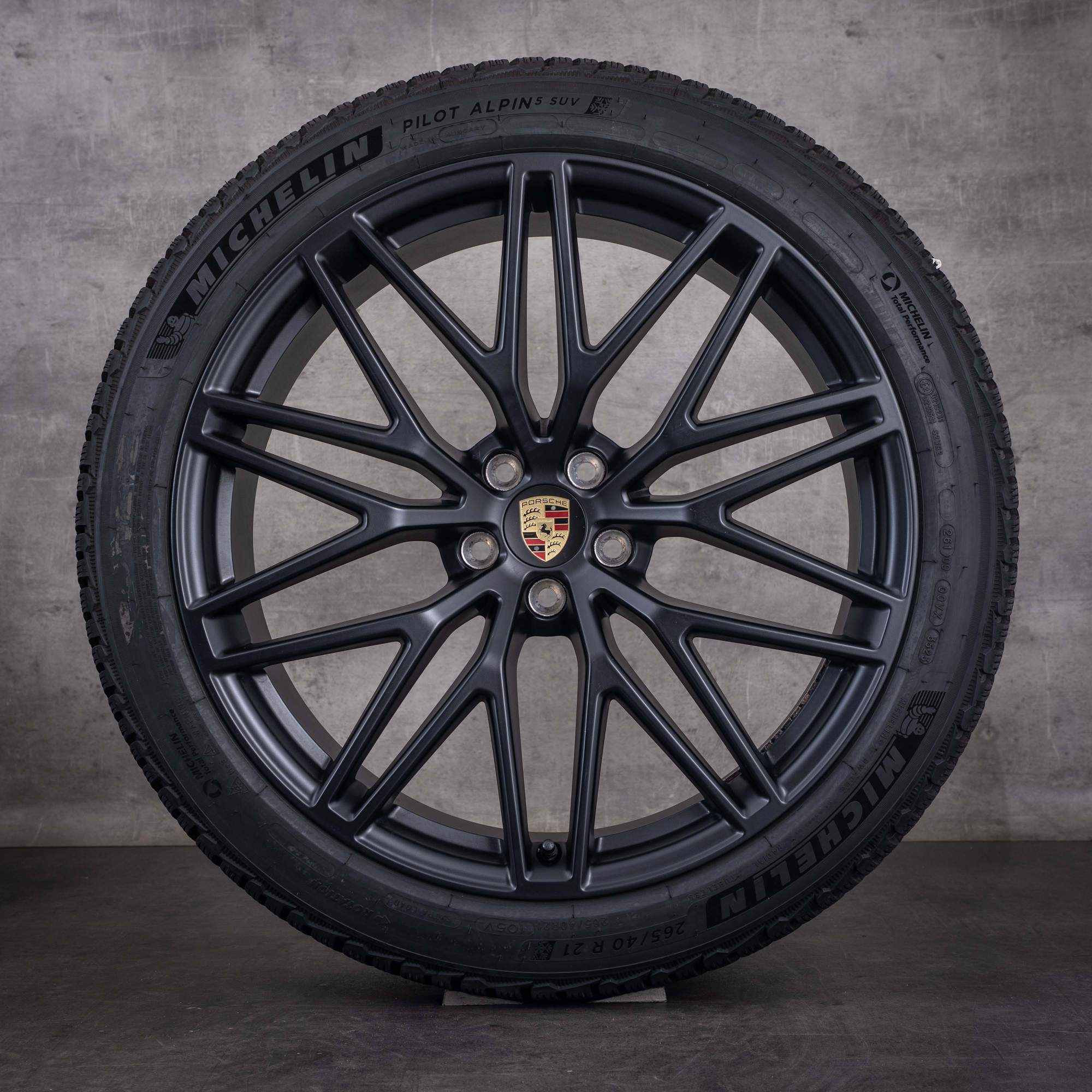Original Porsche Macan III Winterräder 21 Zoll S GTS Felgen 95B601025HJ 95B601025HK schwarz matt