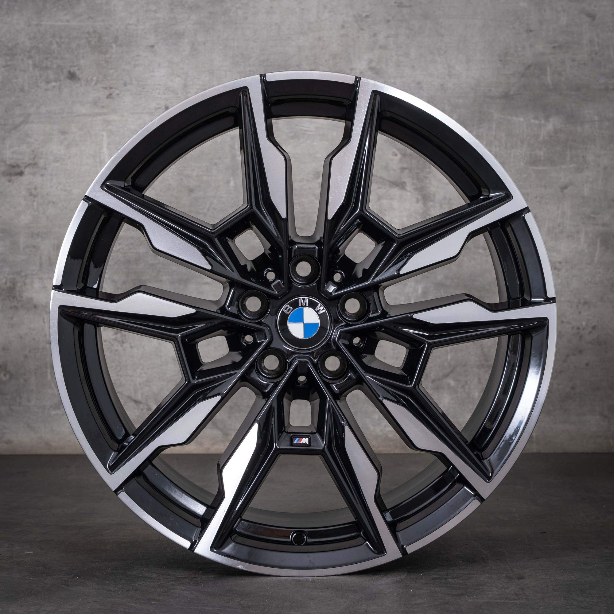 OEM BMW 4 Series i4 19-inch G26 Gran Coupe Styling 861 M 8089227 8089228 Black diamond cut