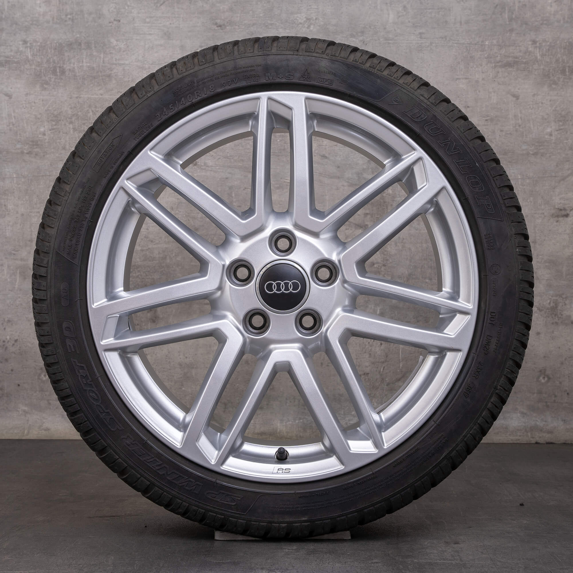 Original Audi TT TTS TTRS vinterhjul 18 tum 8S FV fälgar / fälg 8S0601025M silver glansig