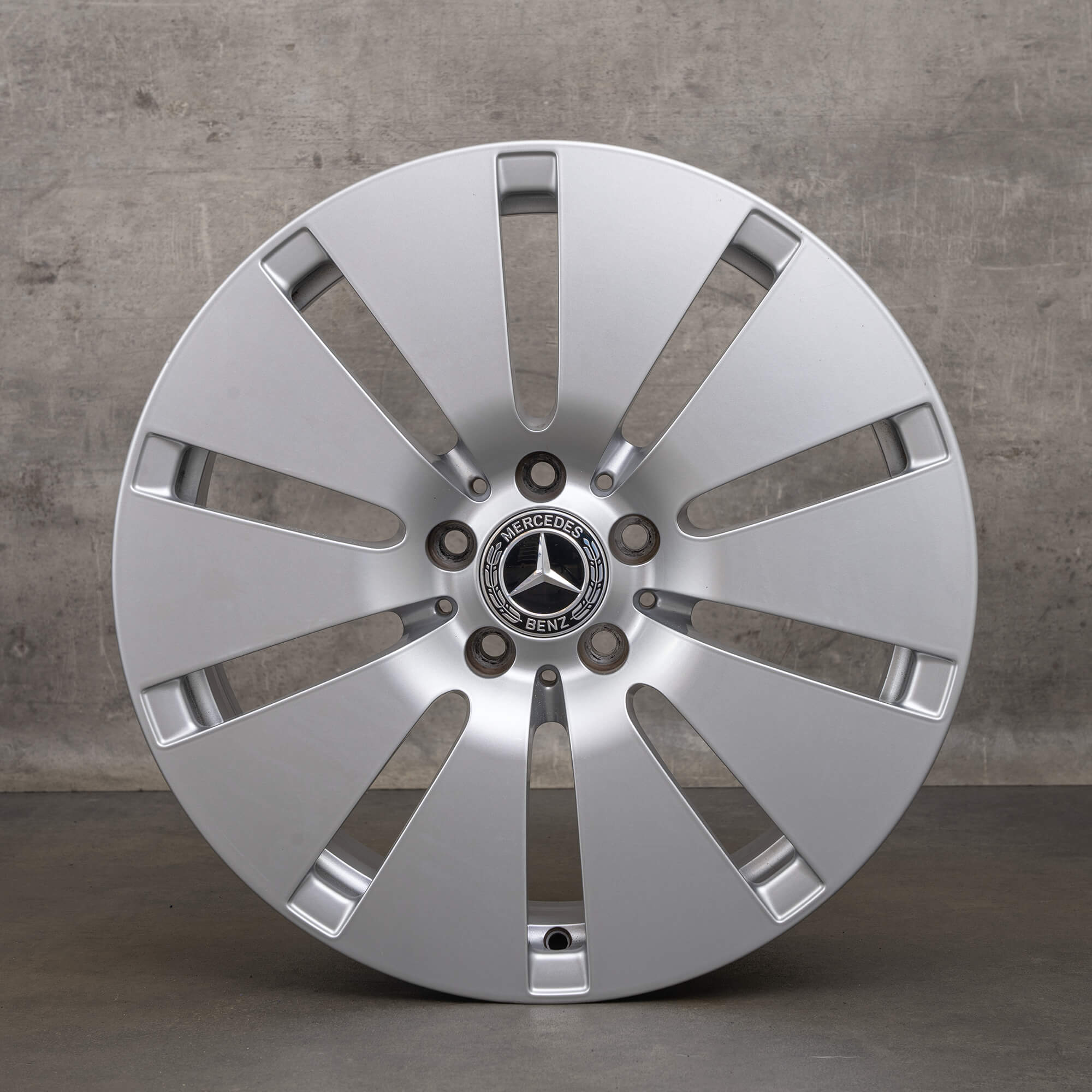 OEM Mercedes GLC X253 C253 18 inch rims A2534011400 silver 8x18 ET38