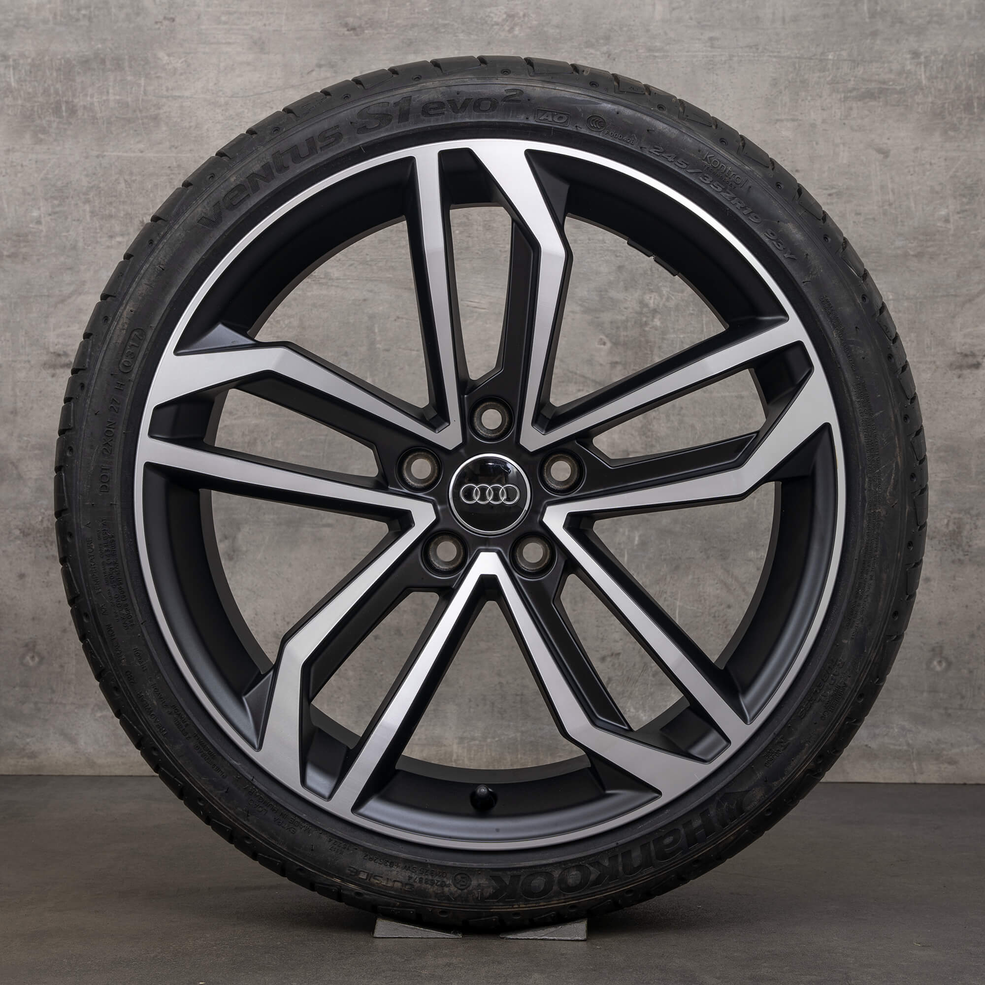 Audi A4 S4 B9 8W summer wheels 19 inch rims tires Sidus 8W0071499