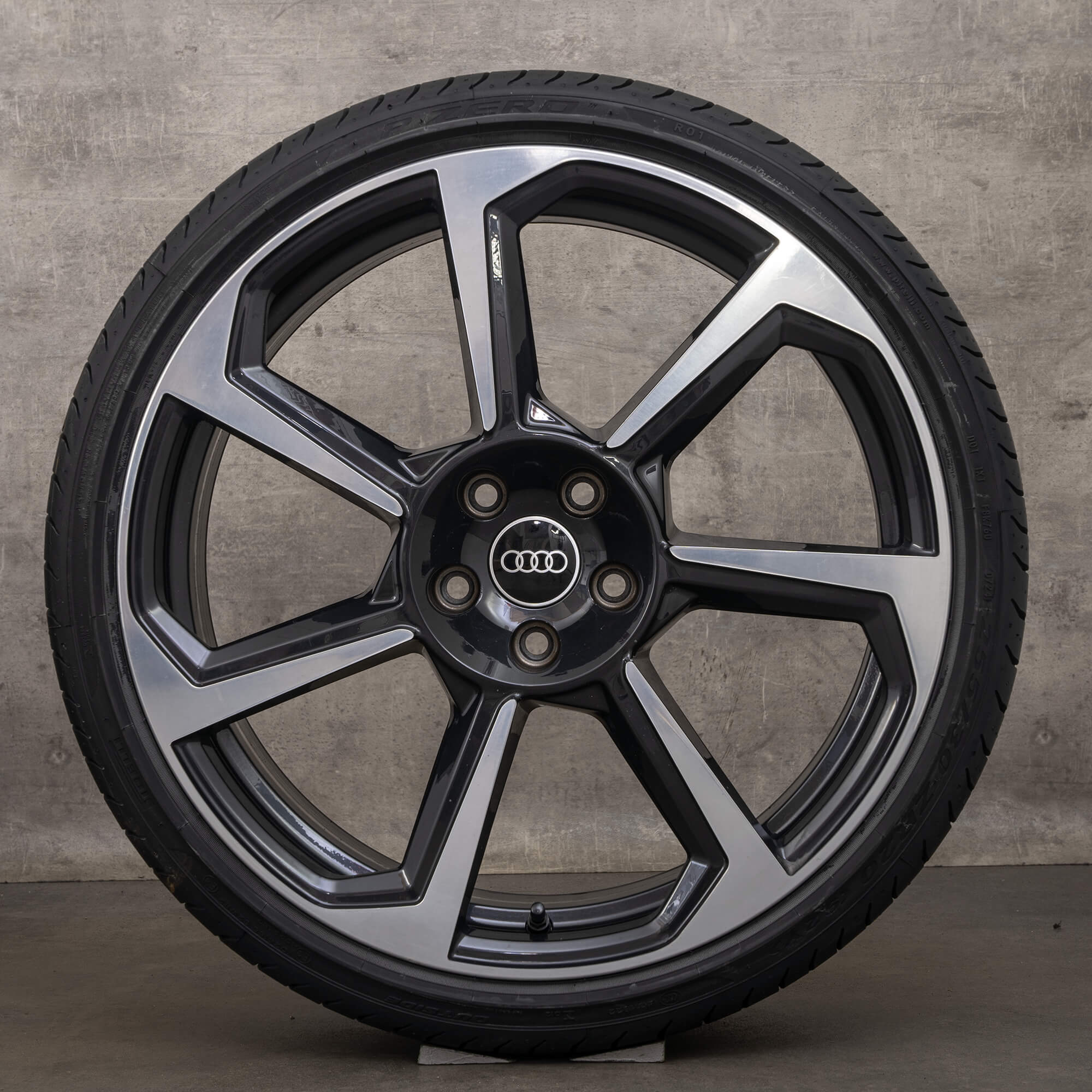 Original Audi TT RS 8S FV 20 inch winter tires Rotor rims