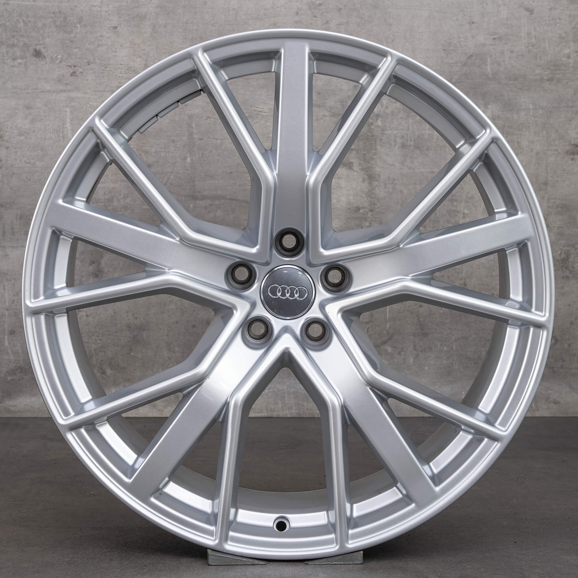 Audi 21 inch velgen RS6 4G C7 Performance alloy 8 x 19 ET26 4G0601025CP