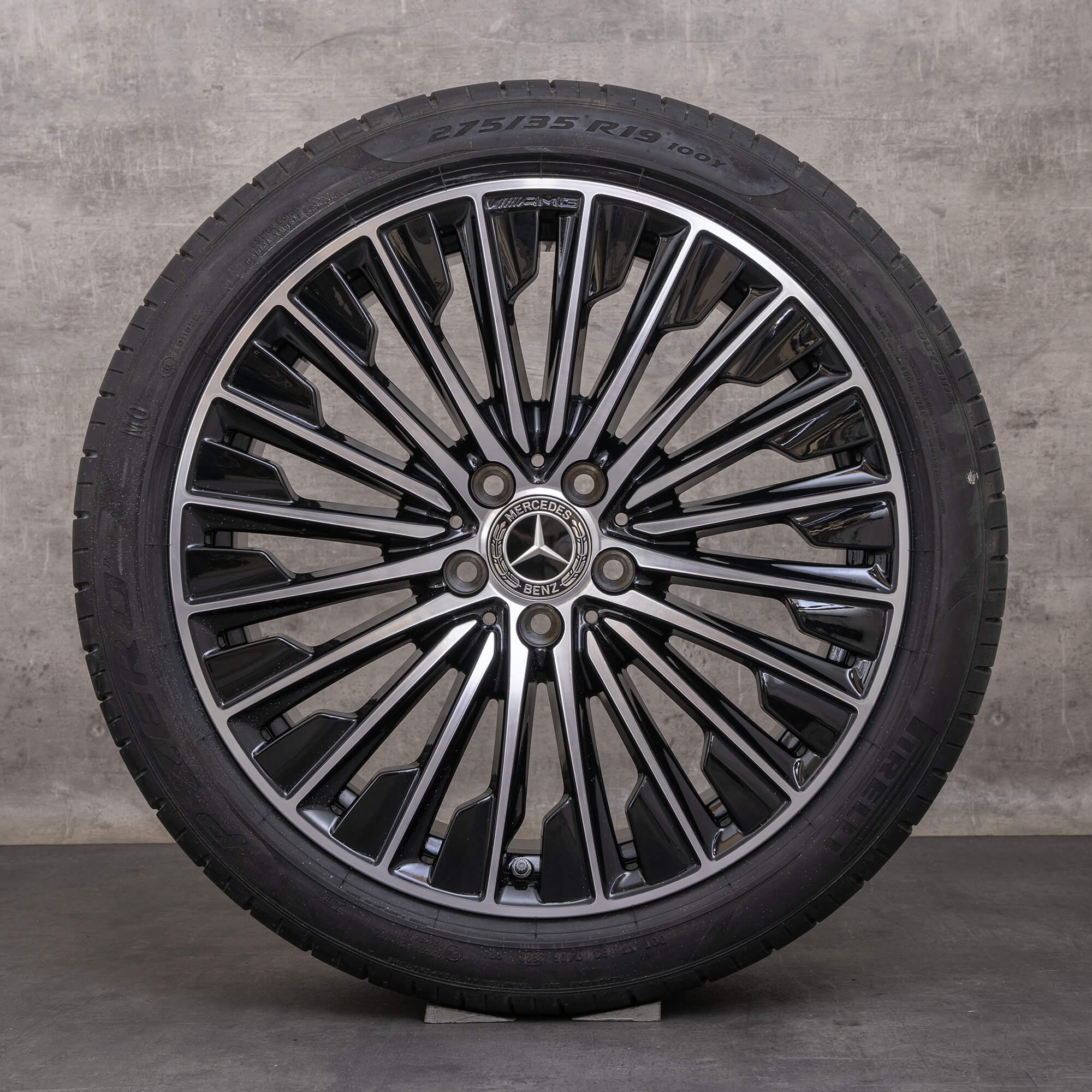 Alkuperäiset Mercedes Benz CLE AMG vanteet 19 tuuman C236 A236 kesäpyörät A2364011900 A2364012000 musta kiillotettu