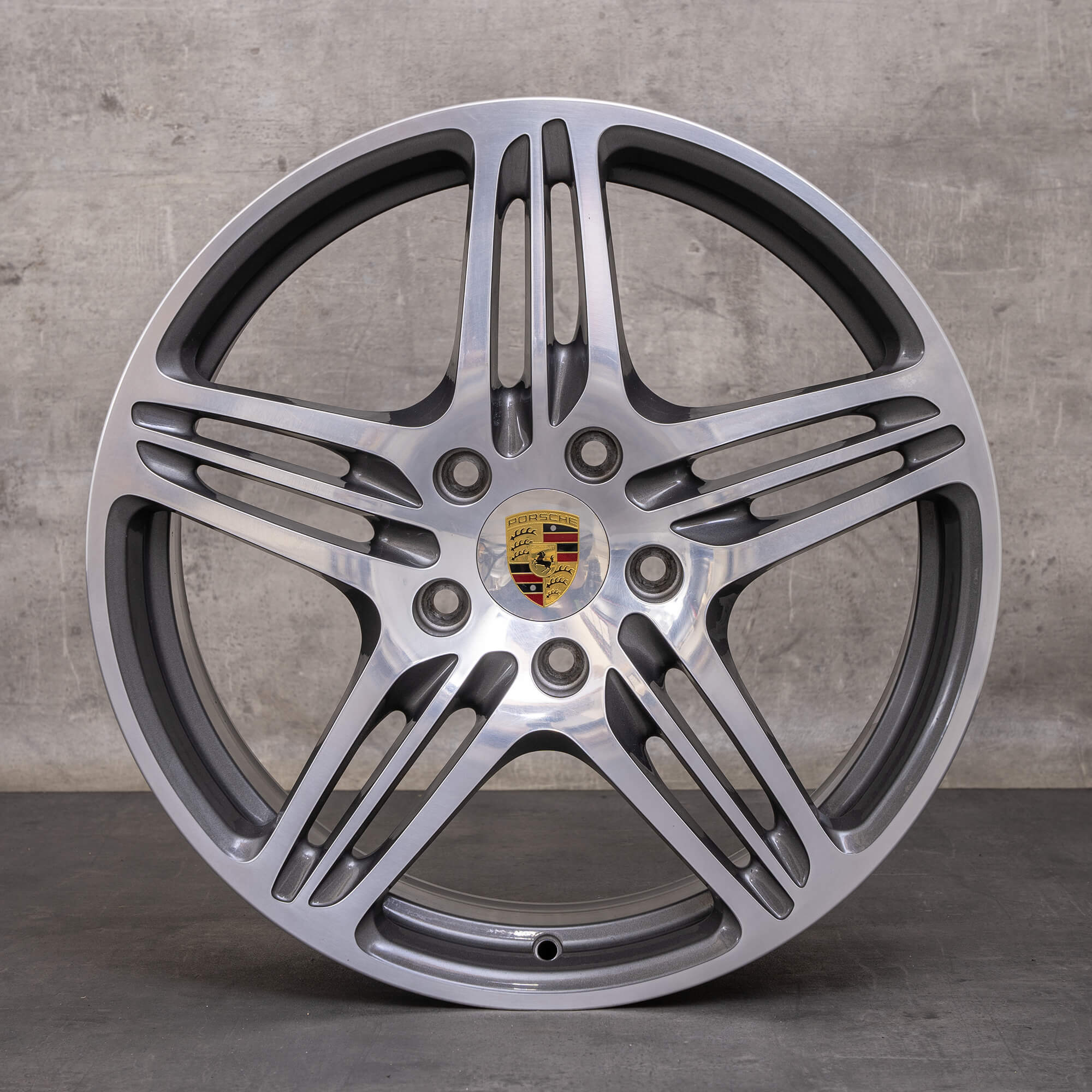 Original Porsche 911 Felgen 19 Zoll 997 Turbo & S 99736215605 99736216202 titan glanzgedreht