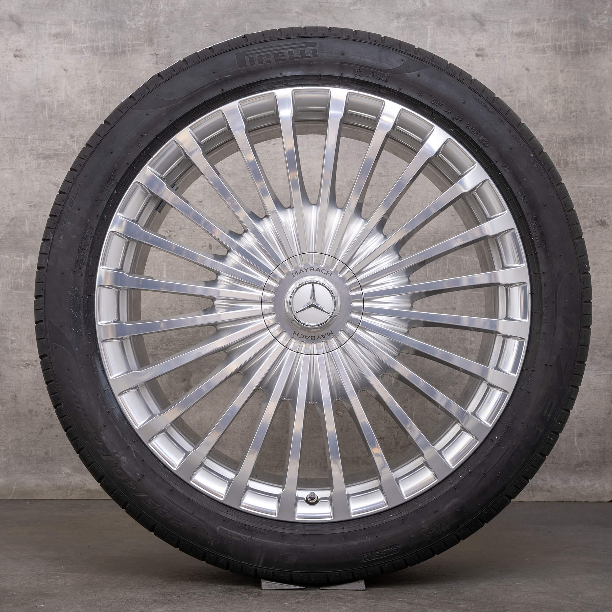 Originální alu kola MAYBACH GLS 600 23 palců X167 letni A1674011600 A1674011700 chromová