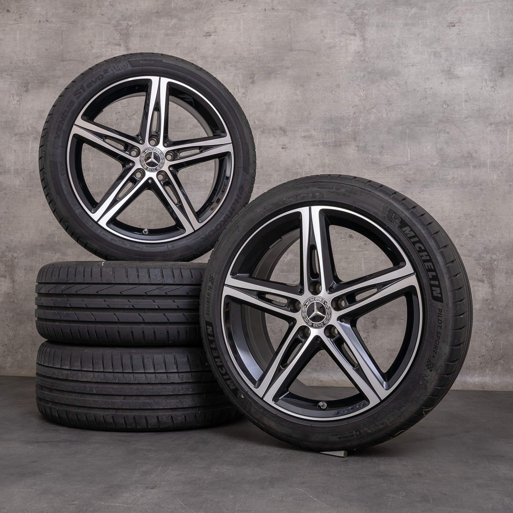 Originele Mercedes Benz A B-klasse CLA AMG velgen 18 inch W177 V177 W247 W118 X118 C118 zomerwielen A1774010700 zwart glanzend gedraaid