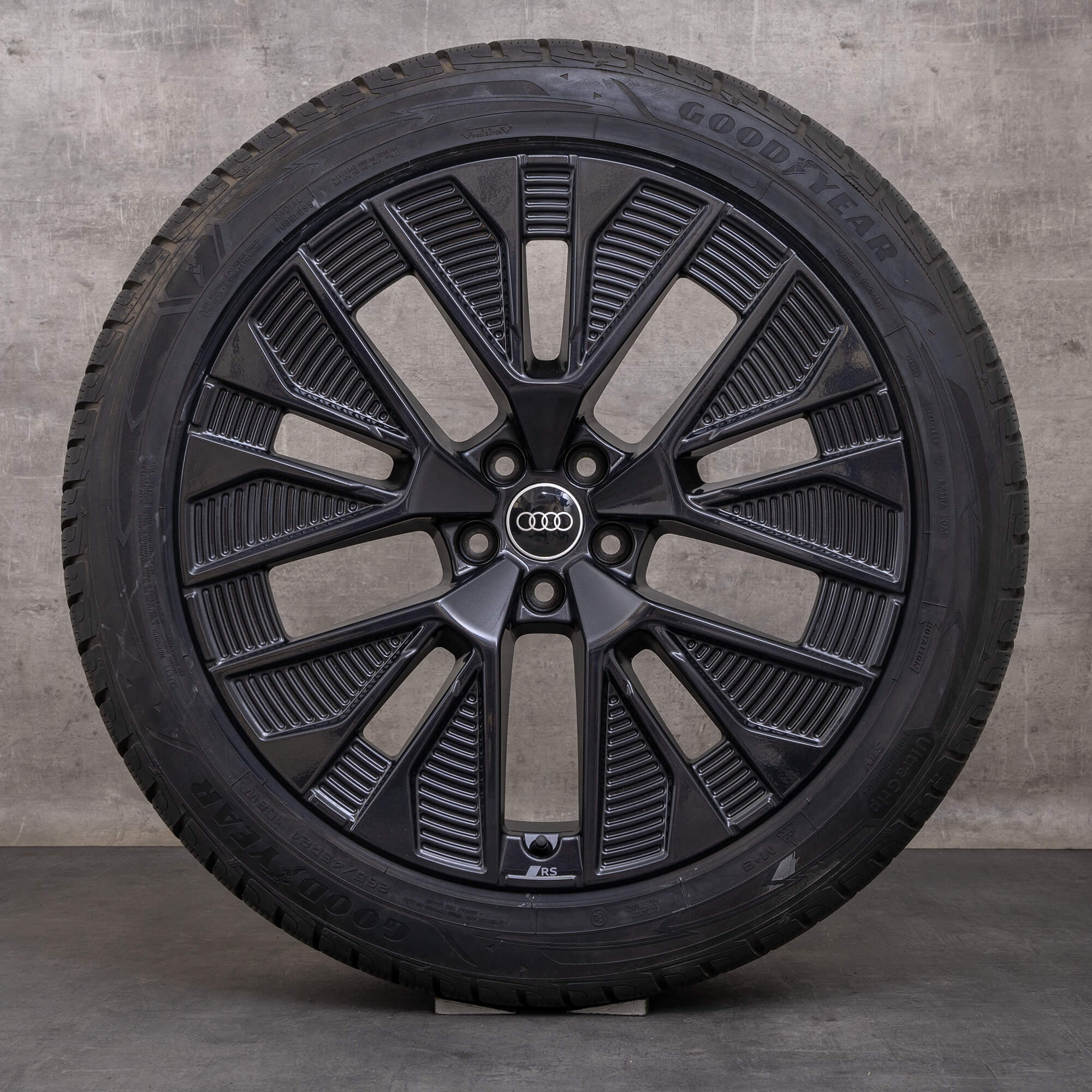 Oryginał Audi Q8 e-tron koła zimowe 21 cali GE Sportback felgi 4KE601025AL grafitowo-szary NOWOŚĆ