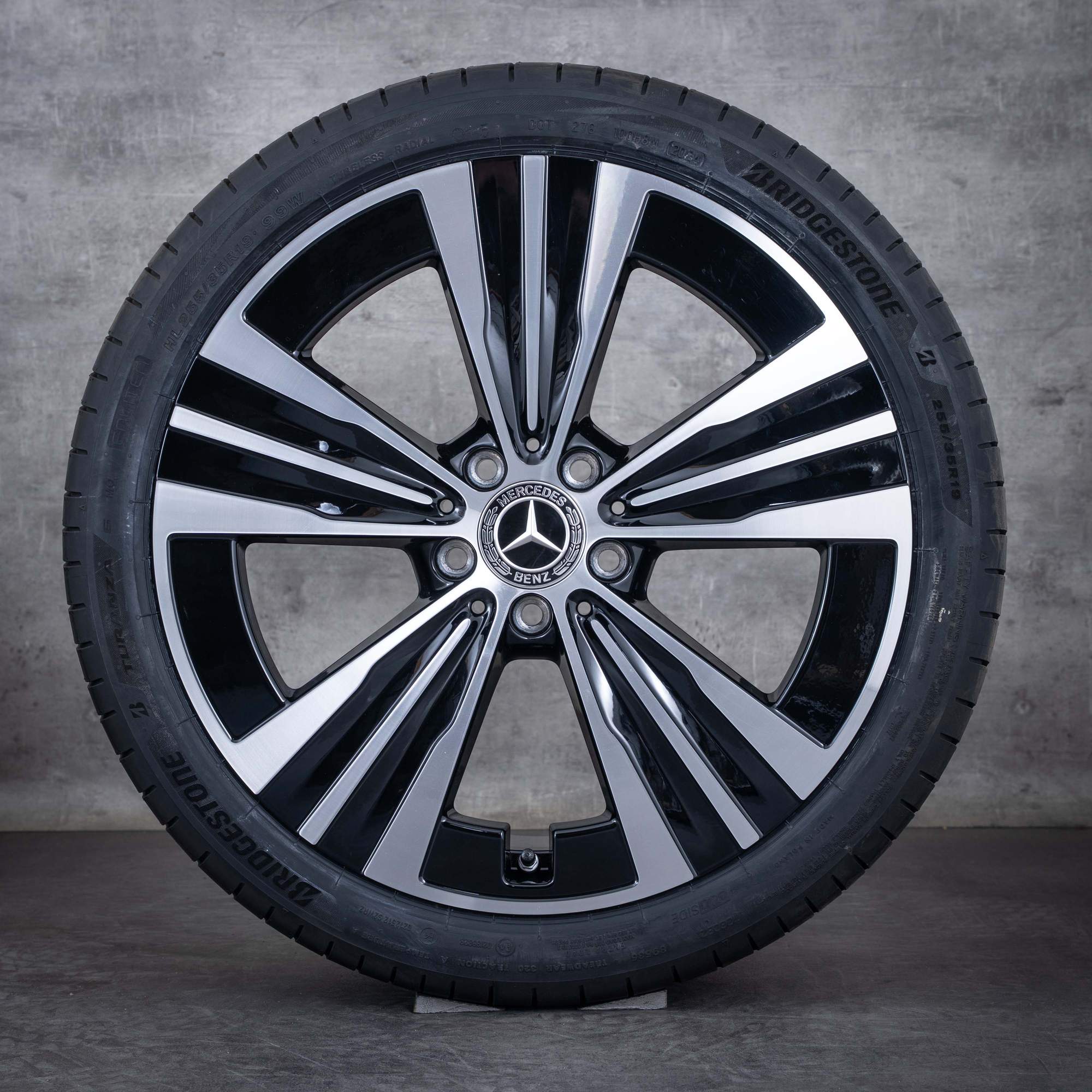 Oryginał Mercedes Benz CLA felgi 19 cali C174 koła letnie A1744010600 A174010800 czarne Polerowane