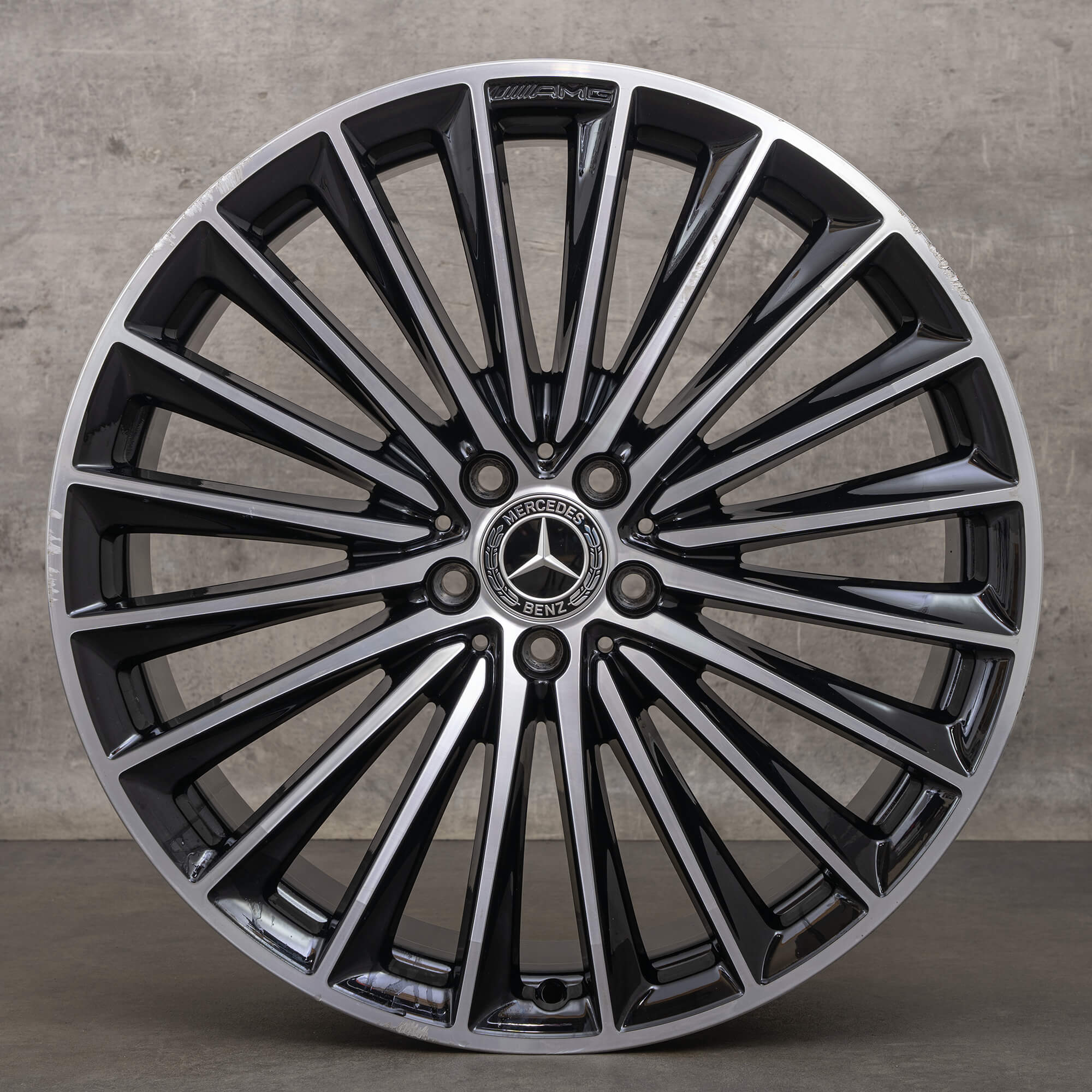 AMG Mercedes Benz EQE V295 Sedan 21 tuuman Vanteet A2954012500 musta