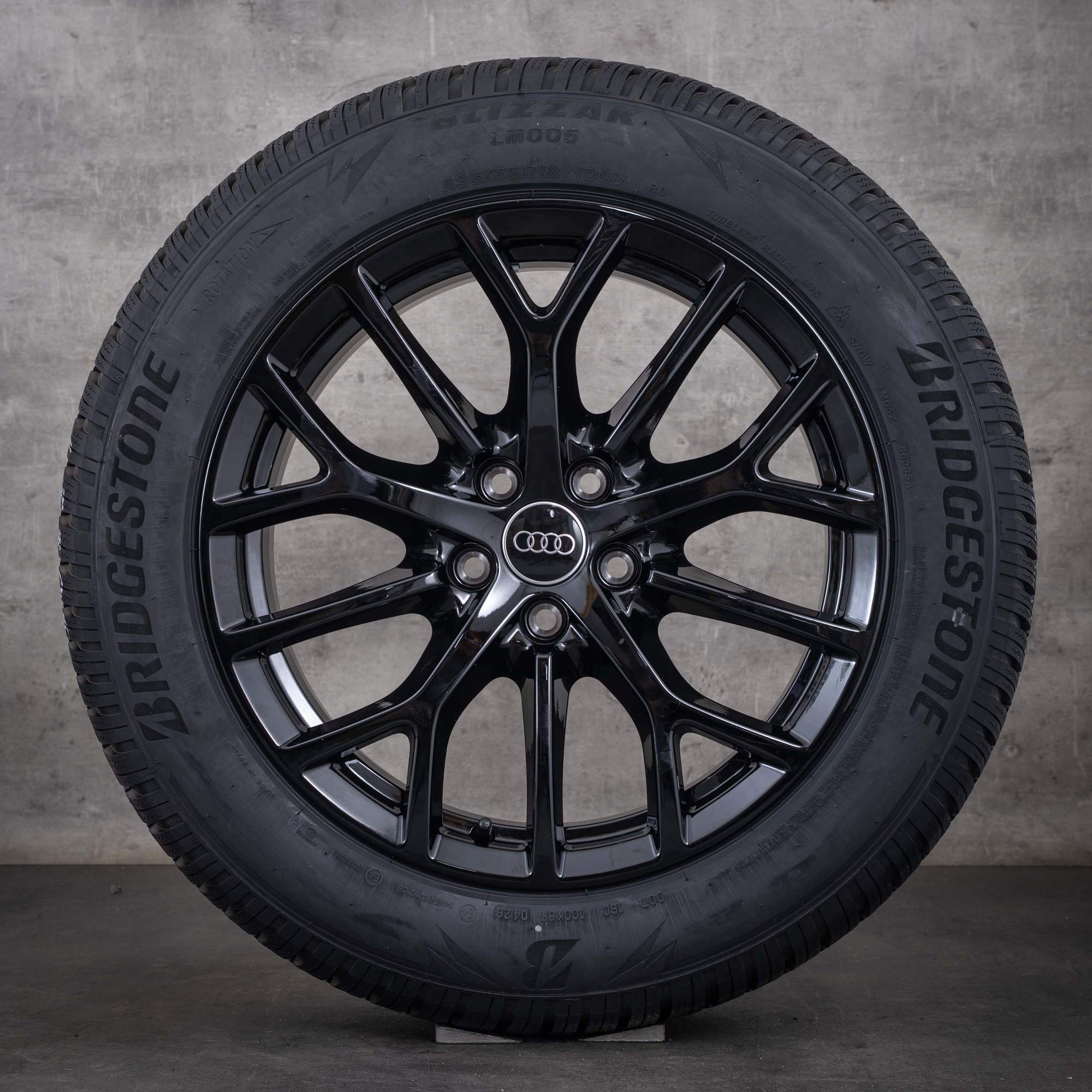 Original Audi Q3 & Sportback Winterräder 18 Zoll FJ Felgen 83H601025P schwarz glanz