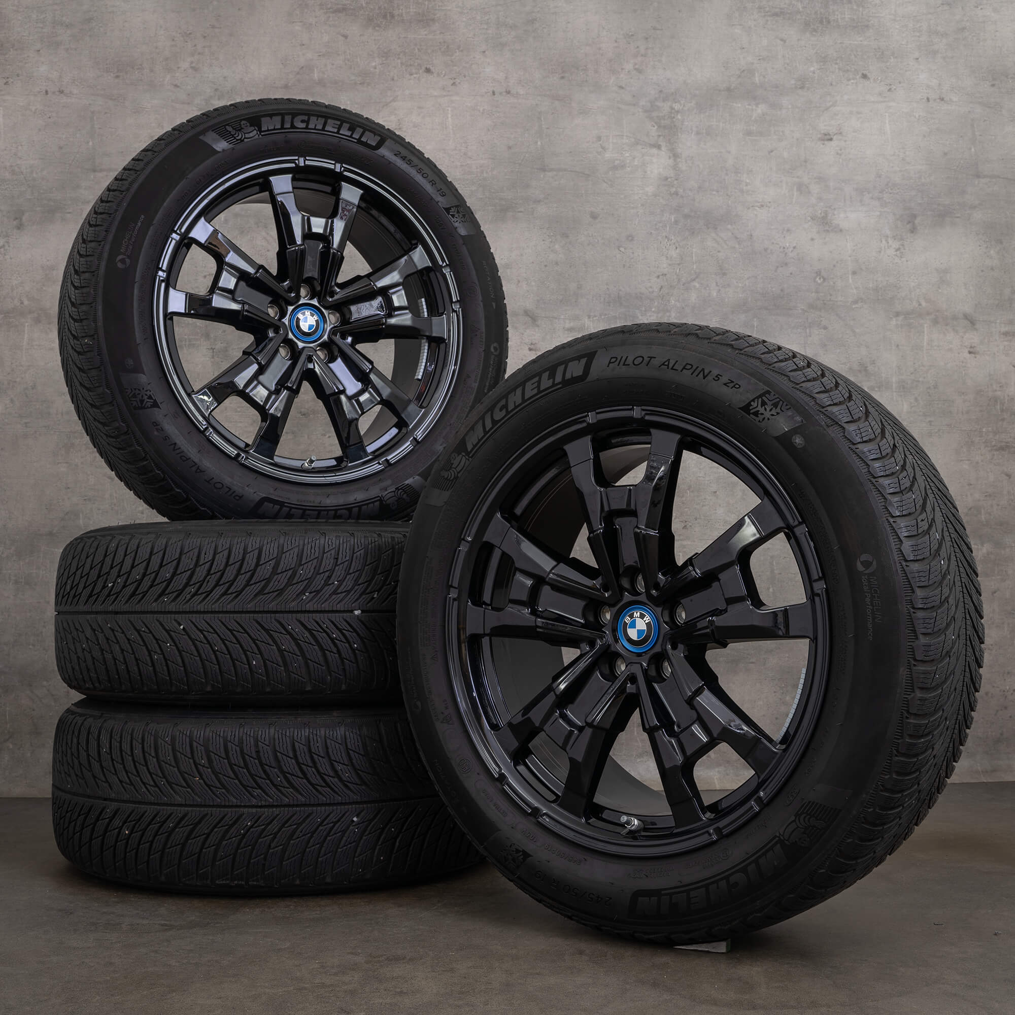 Originální zimni alu kola BMW iX3 19 palcové disky G08 6895627 Styling 842 jet black