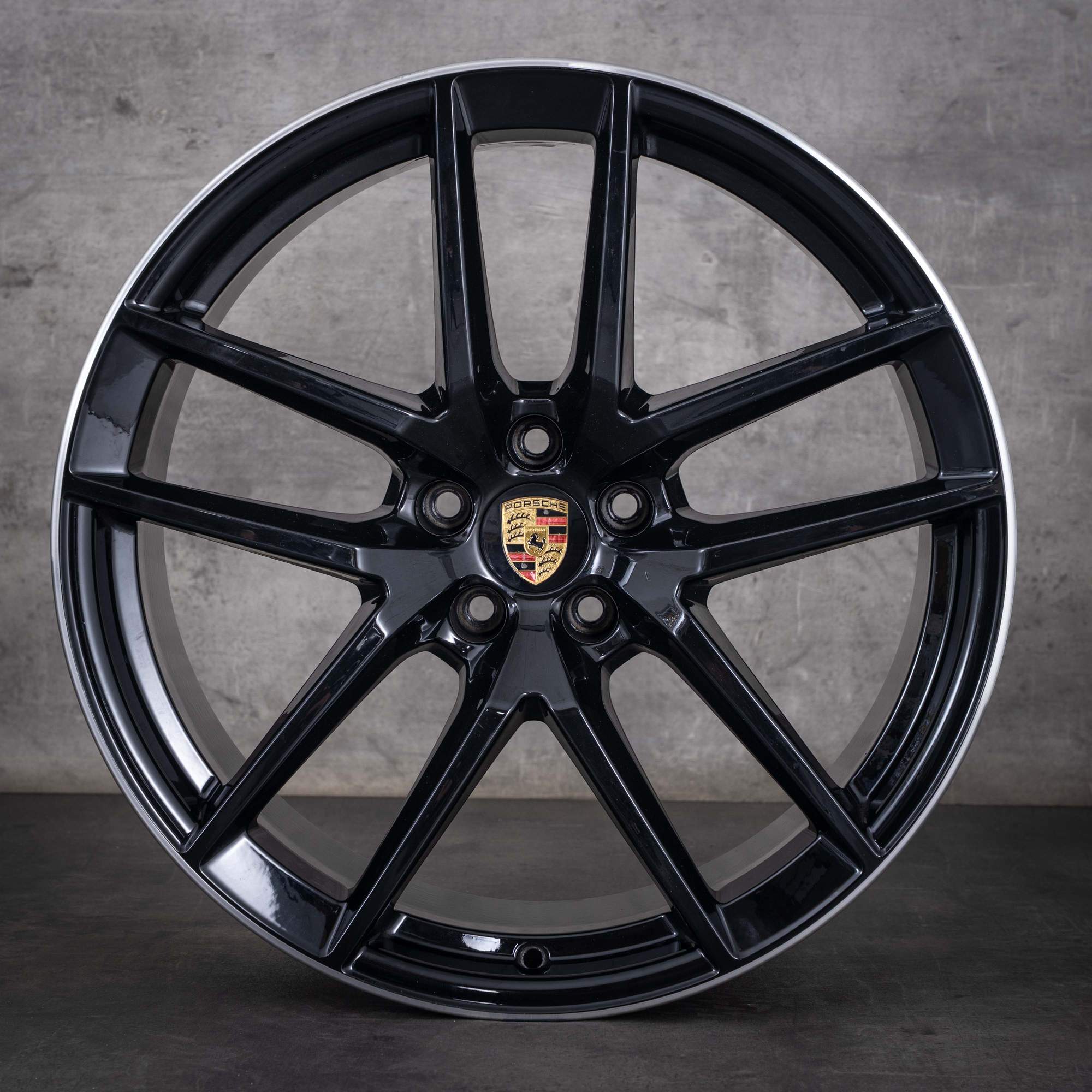 Original Porsche Macan III Felgen 20 Zoll 95B601025EJ 95B601025EK schwarz glanzgedreht