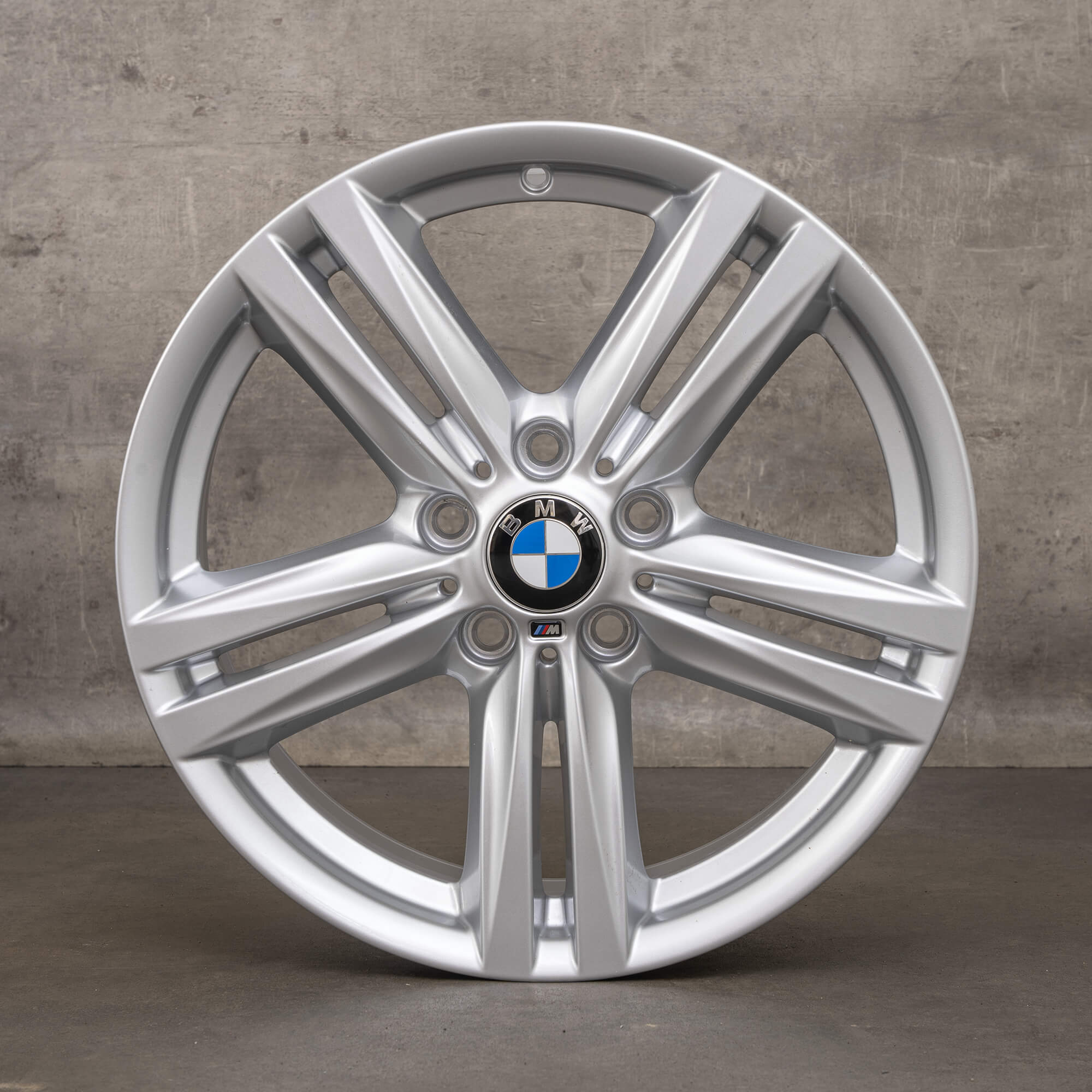 OEM BMW 1 Series F20 F21 2 F22 F23 18 inch Rims 386 M 7845852 7845853