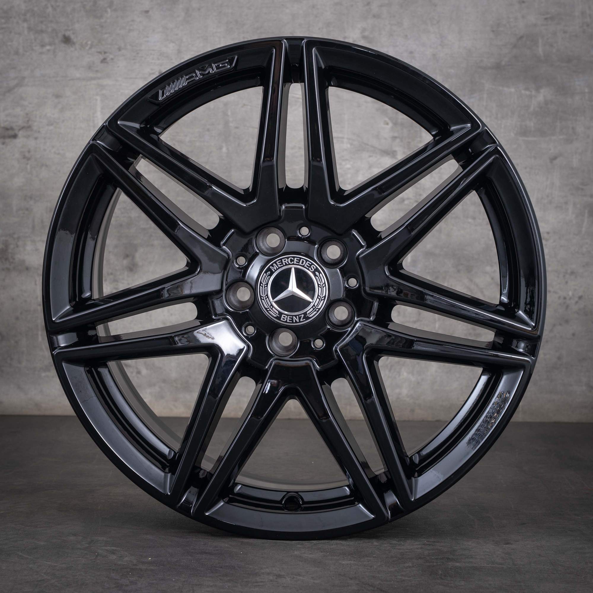 OEM Mercedes Benz V-Class AMG Rims 19 inch W447 A4474015100 black glossy