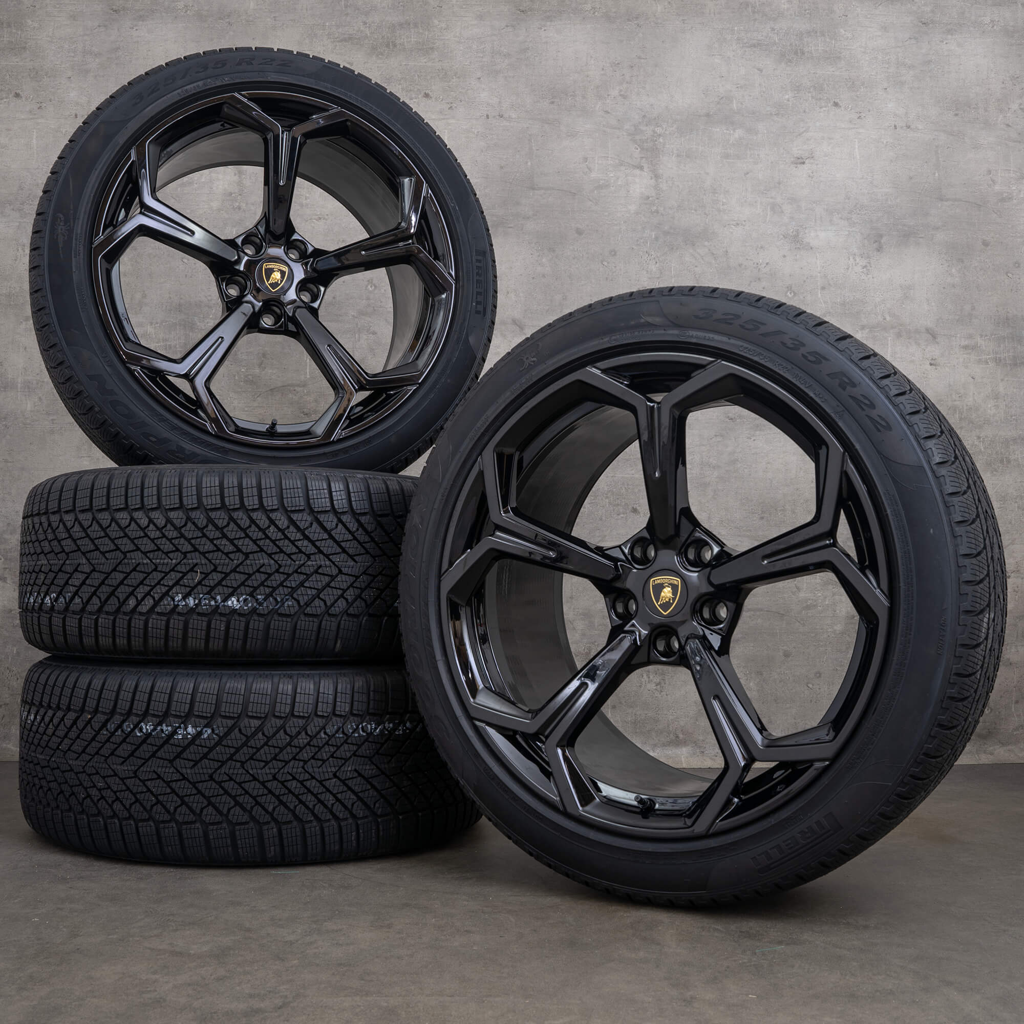 Alkuperäiset Lamborghini Urus -talvirenkaat 22 tuumaa vanteet 4ML601025P 4ML601025Q hunajakenno-kuvio kiiltävä musta