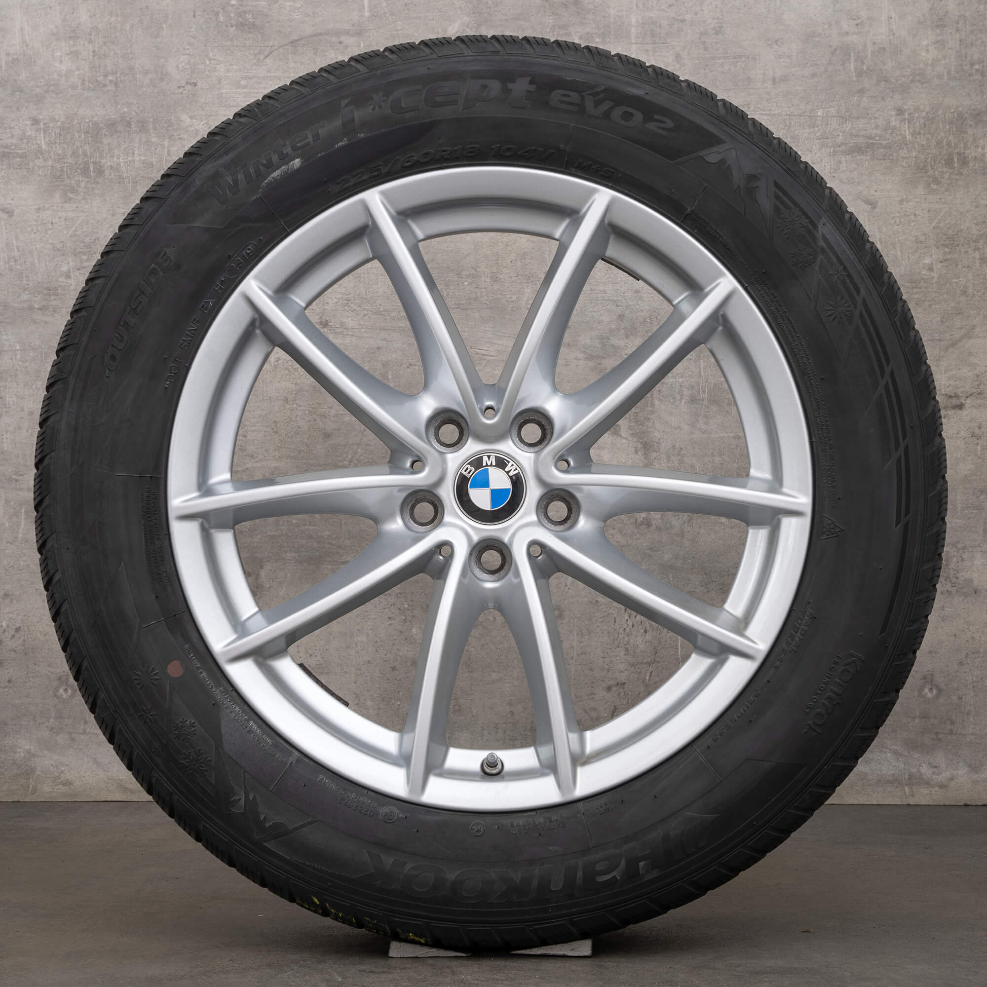 BMW X3 G01 X4 G02 vinterhjul 18 tums fälgar 618 vinterdäck 6880047 silver