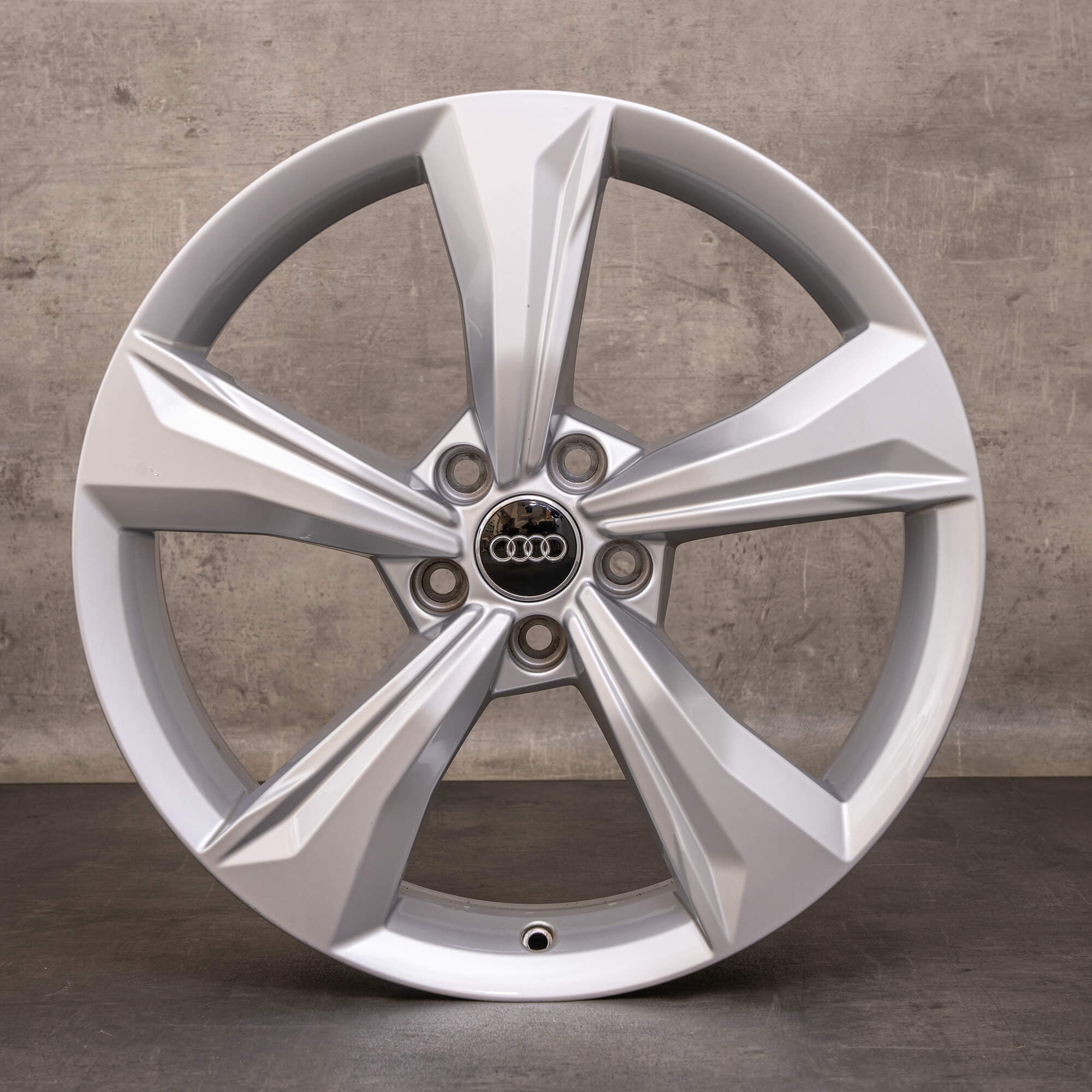 OEM Audi Q5 SQ5 snow tire packages 19 inch FY rims 80A601025K