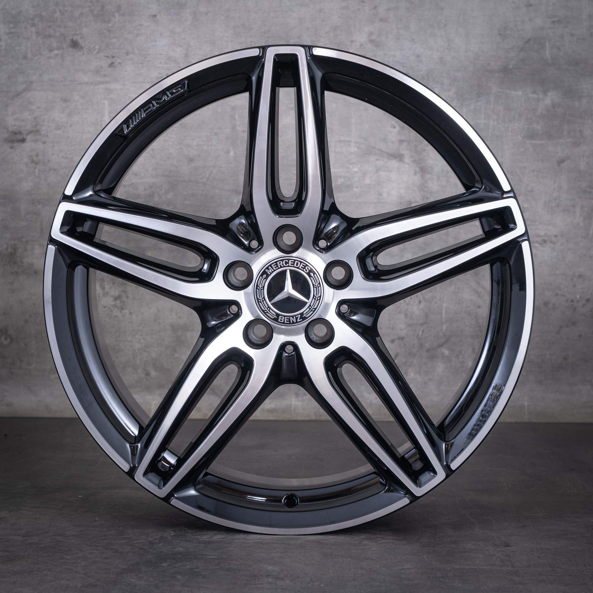 Original Mercedes Benz E-Klasse AMG Felgen 19 Zoll W213 S213 C238 A238 A2134012000 schwarz front glanzgedreht NEU