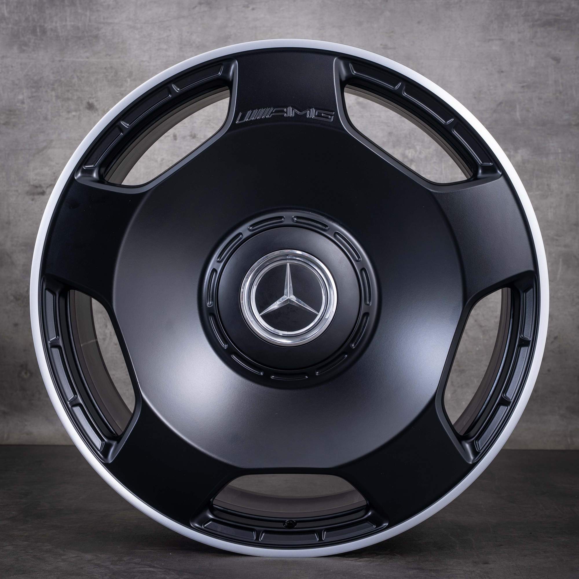 Alkuperäiset Mercedes-Benz G-sarjan G63 AMG 22 tuuman vanteet W463 W465 Monoblock A4634014100 mattamusta diamond cut-viimeistely