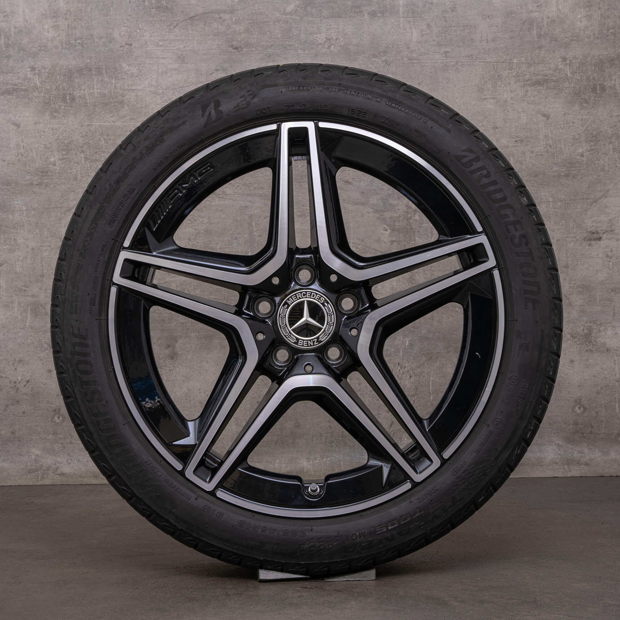 Orijinal Mercedes Benz A B Sınıfı CLA AMG jantlar 18 inç W177 V177 W247 X118 C118 yaz jantları A1774011500 siyah parlak tornalı