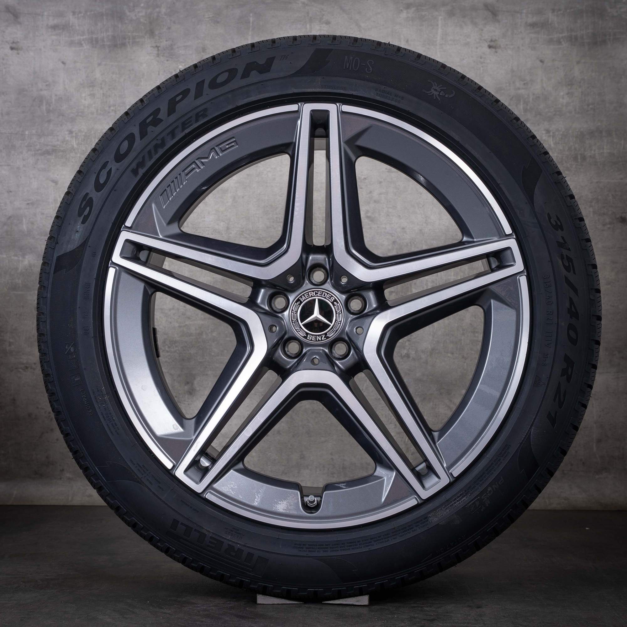 Originální zimní kola Mercedes-Benz GLS AMG 21 palců X167, disky A1674017300 A1674017400, barva himalaya grey, diamond cut