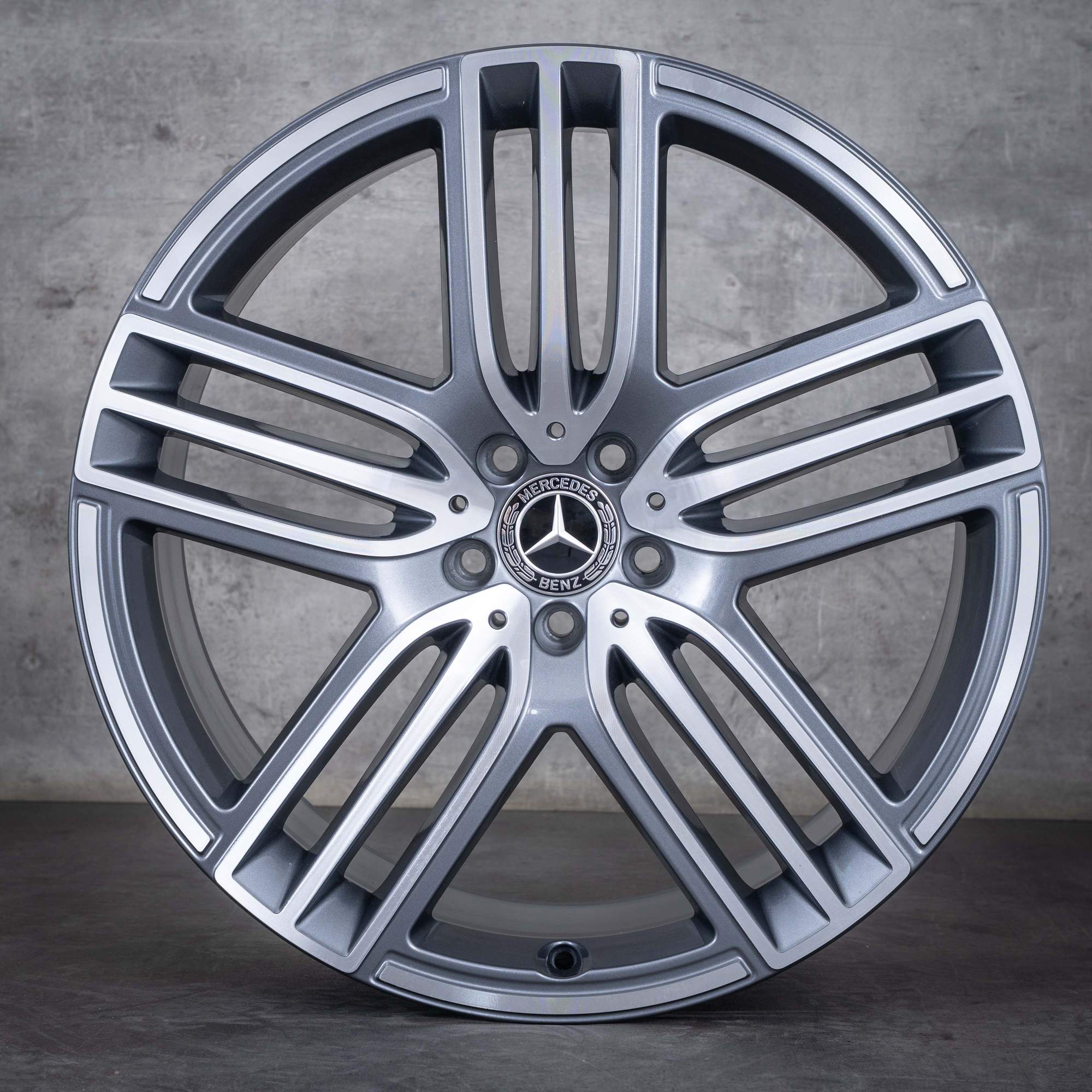 Oryginalne felgi Mercedes Benz GLS 21 cali X167 koła letnie A1674015100 A1674015300 himalaya szary polerowane