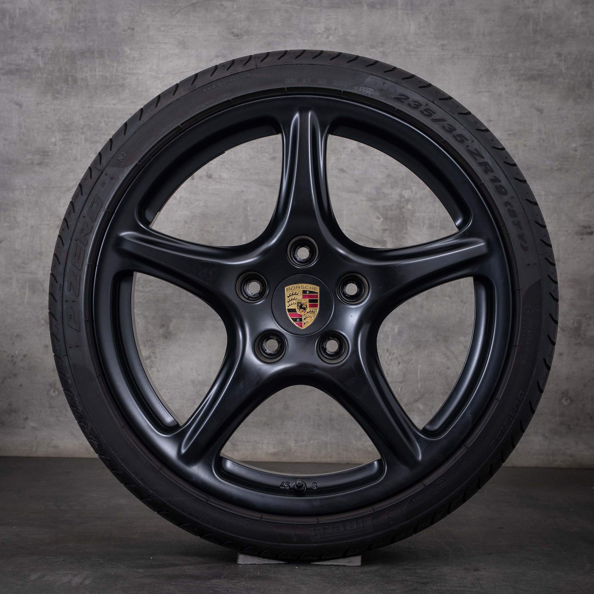 Original Porsche 997 Winterräder 19 Zoll Carrera 4 S GTS Felgen 99736215603 99736216203 schwarz matt